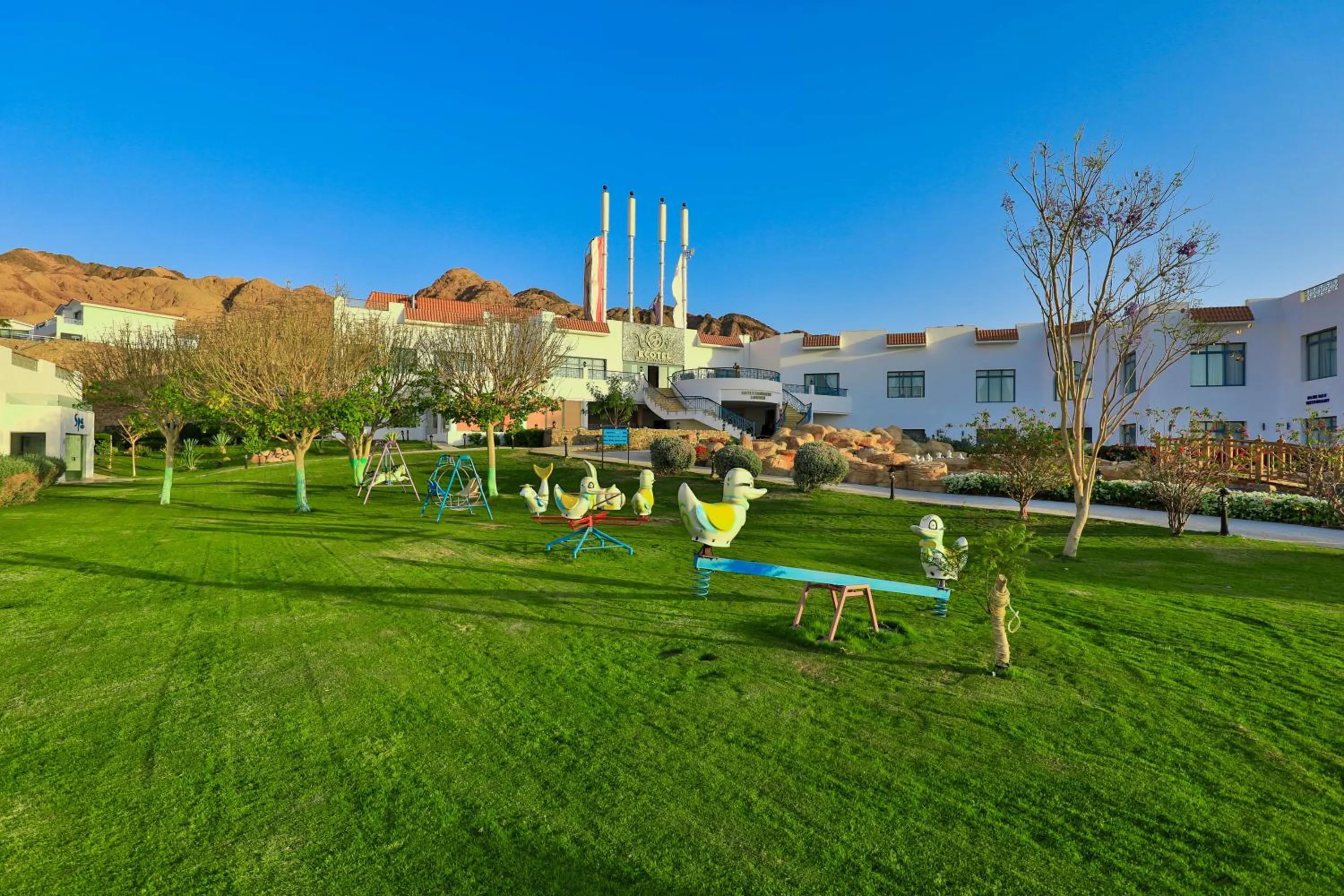 Garden in Ecotel Dahab Bay View Resort