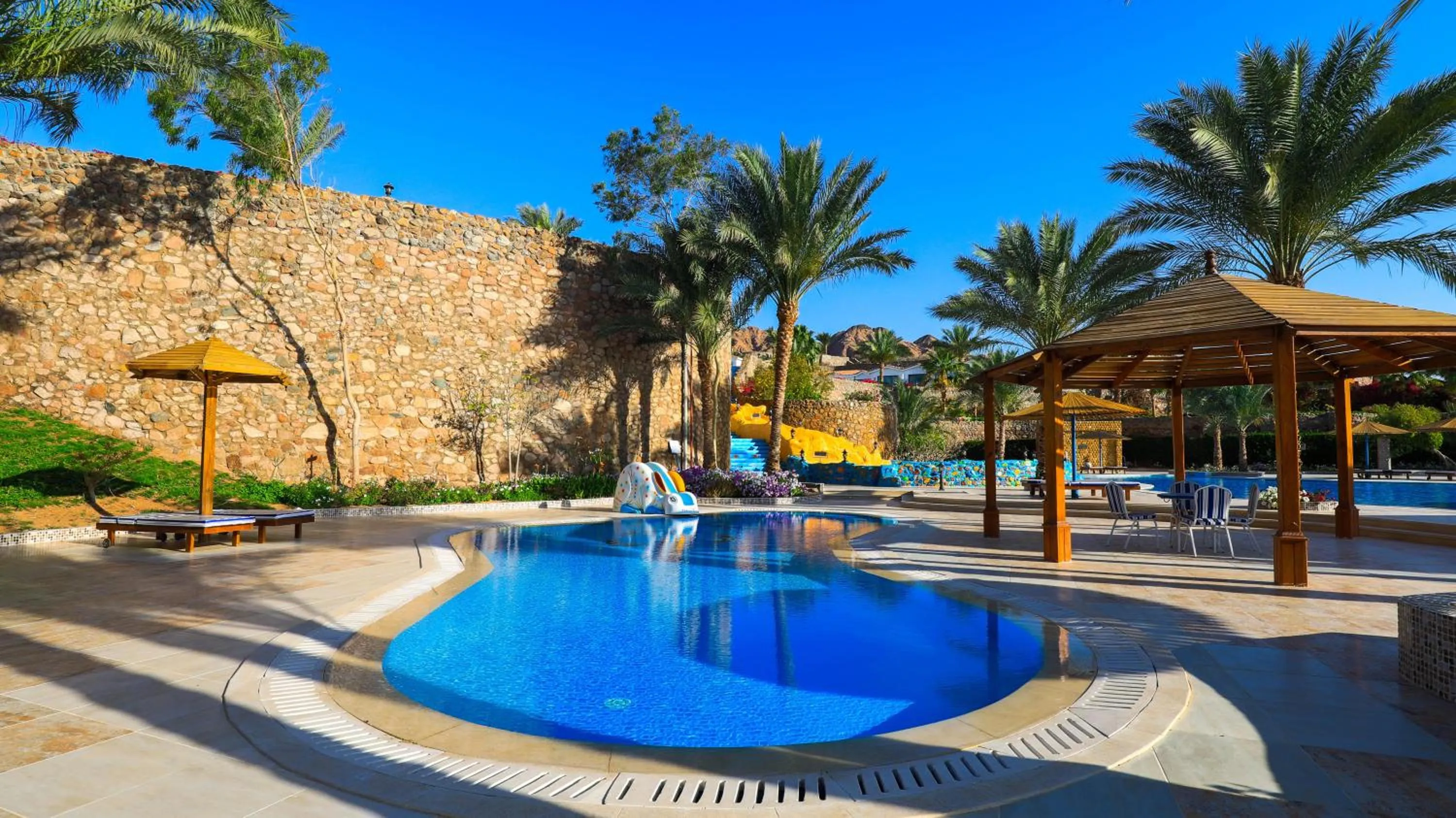 Swimming pool in Ecotel Dahab Bay View Resort