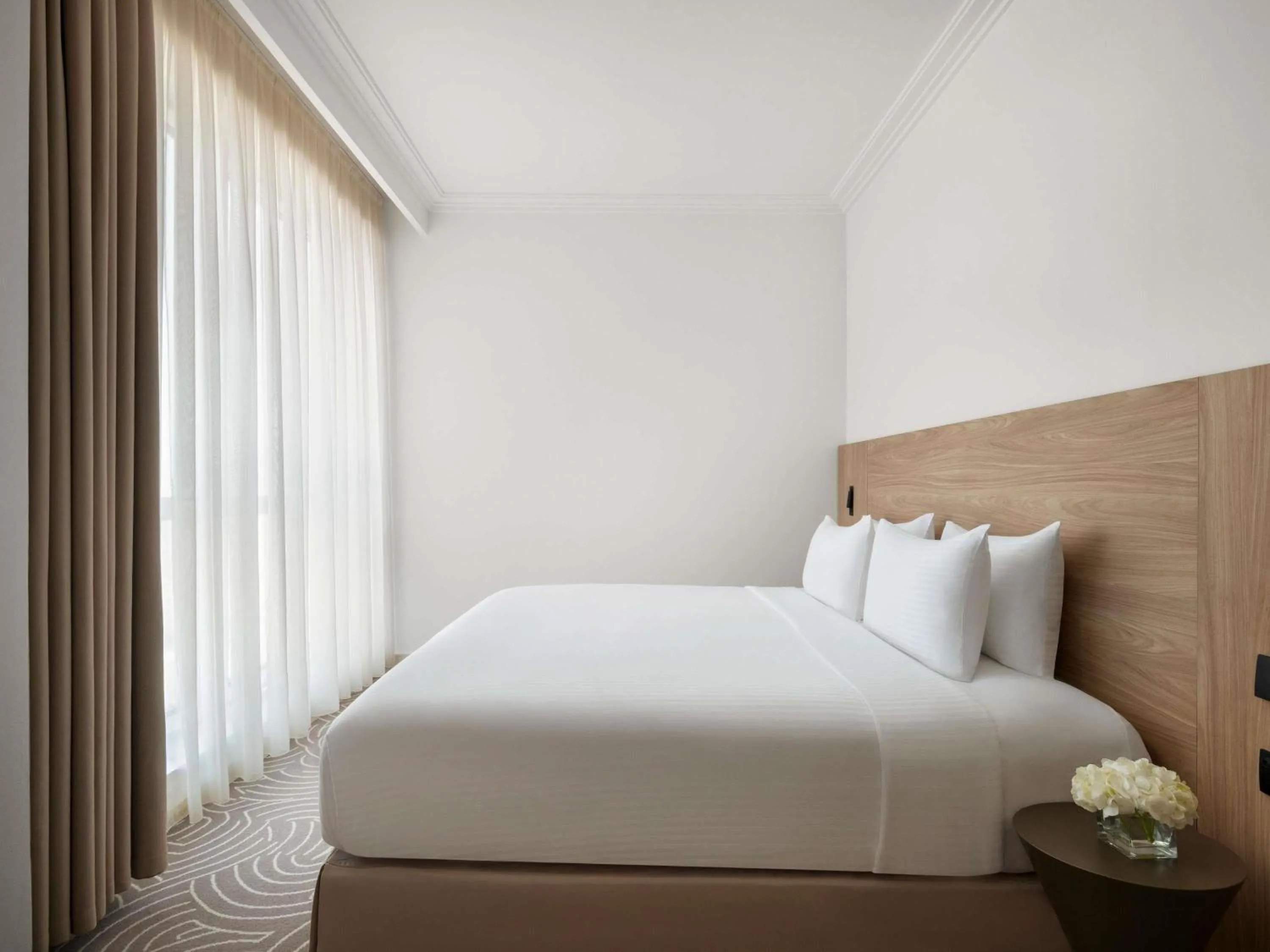 Bedroom, Bed in Movenpick Hotel & Residences Hajar Tower Makkah