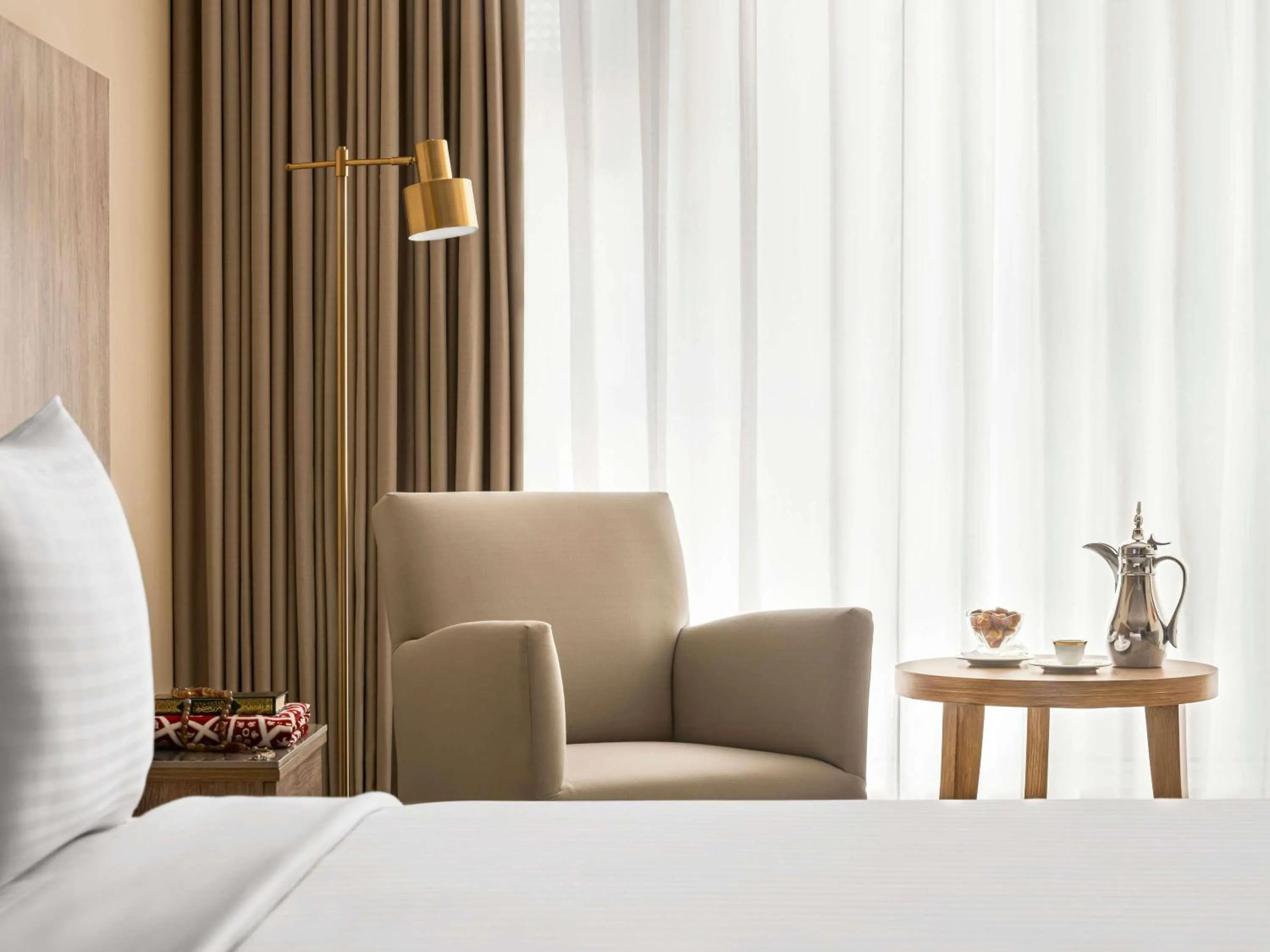 Bedroom, Bed in Movenpick Hotel & Residences Hajar Tower Makkah