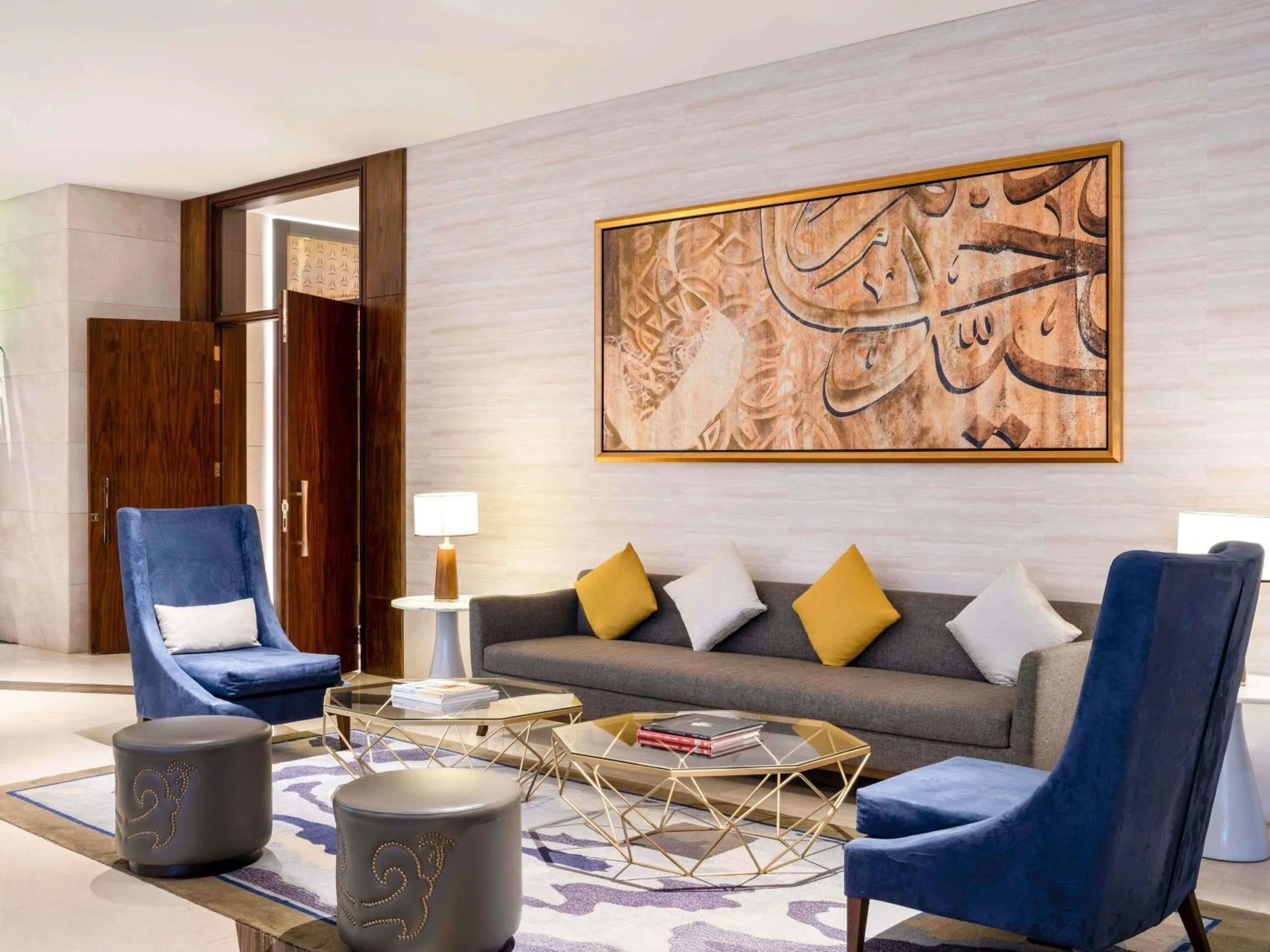 Lounge or bar in Movenpick Hotel & Residences Hajar Tower Makkah