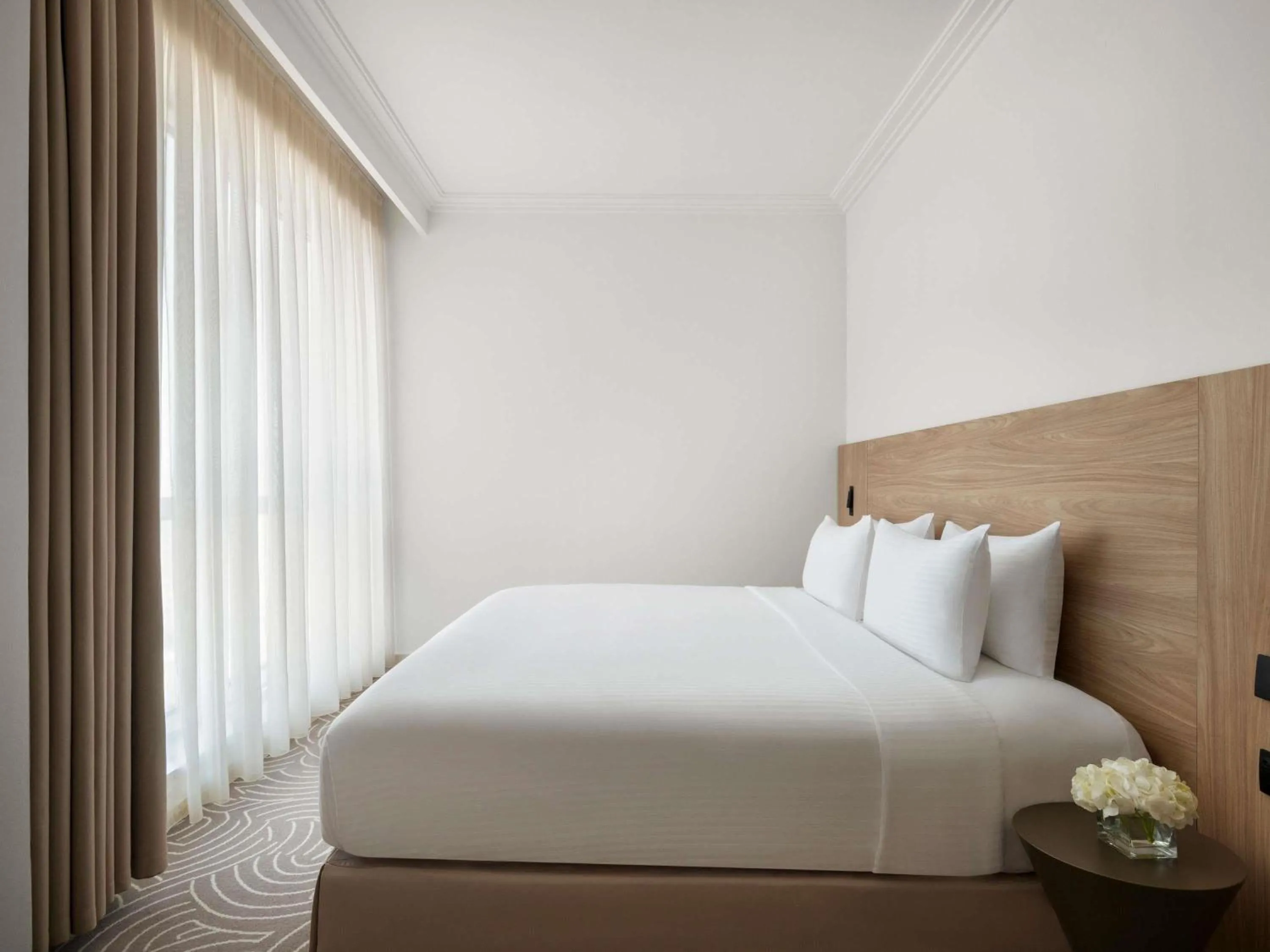 Bedroom, Bed in Movenpick Hotel & Residences Hajar Tower Makkah