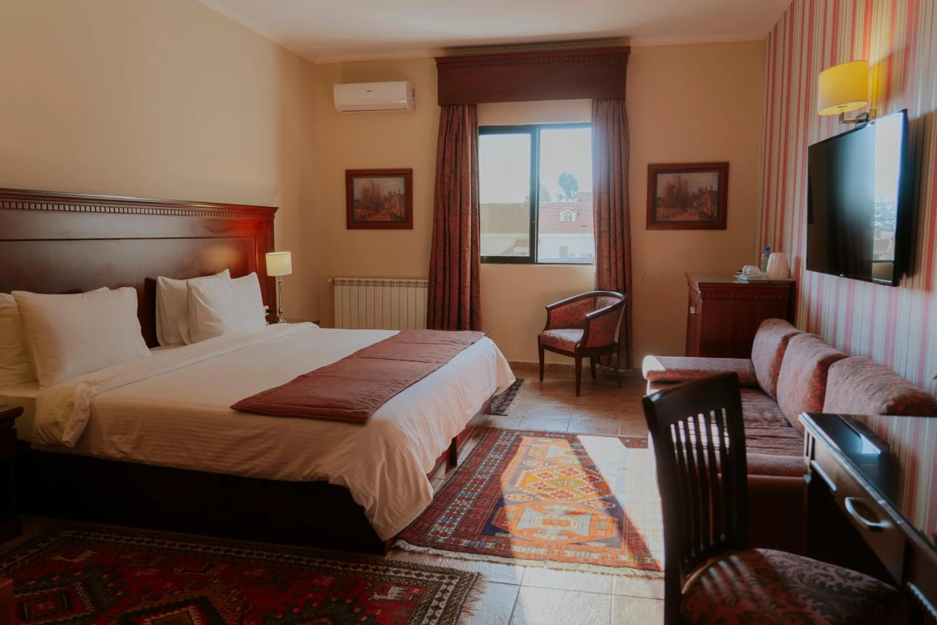 View (from property/room), Bed in Le Cedrus Hotel