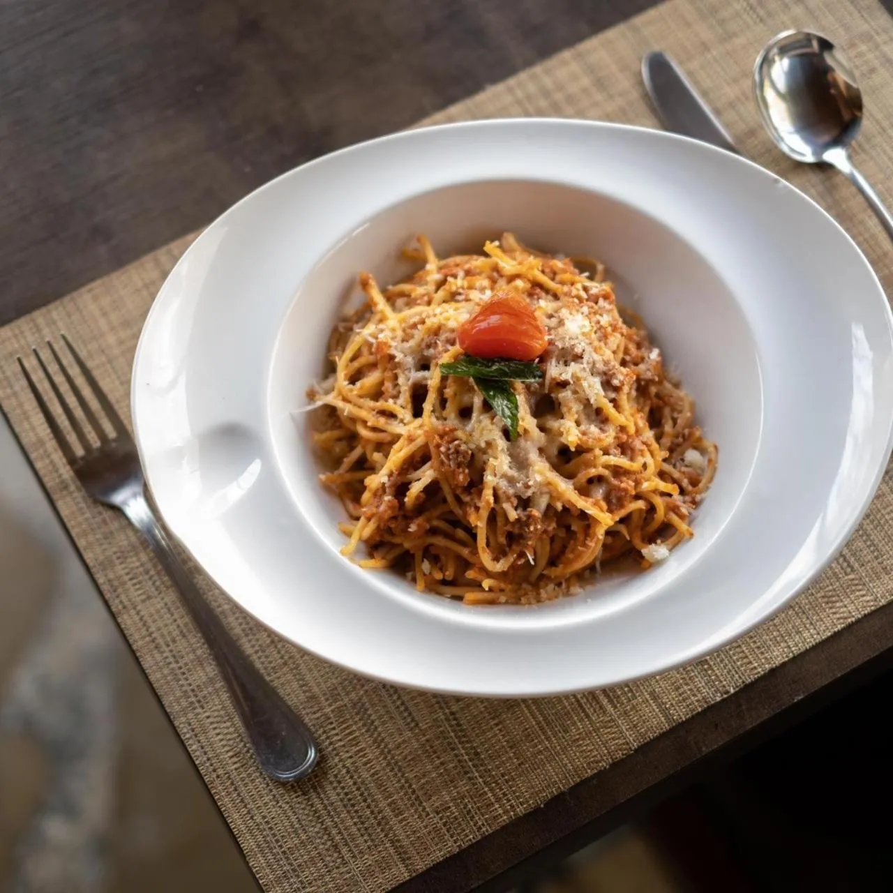 Restaurant/places to eat in Le Cedrus Hotel