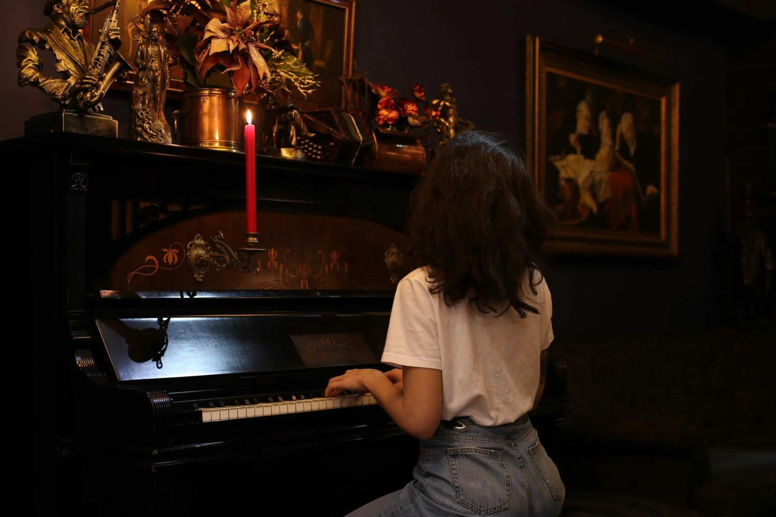 People in Le Cedrus Hotel