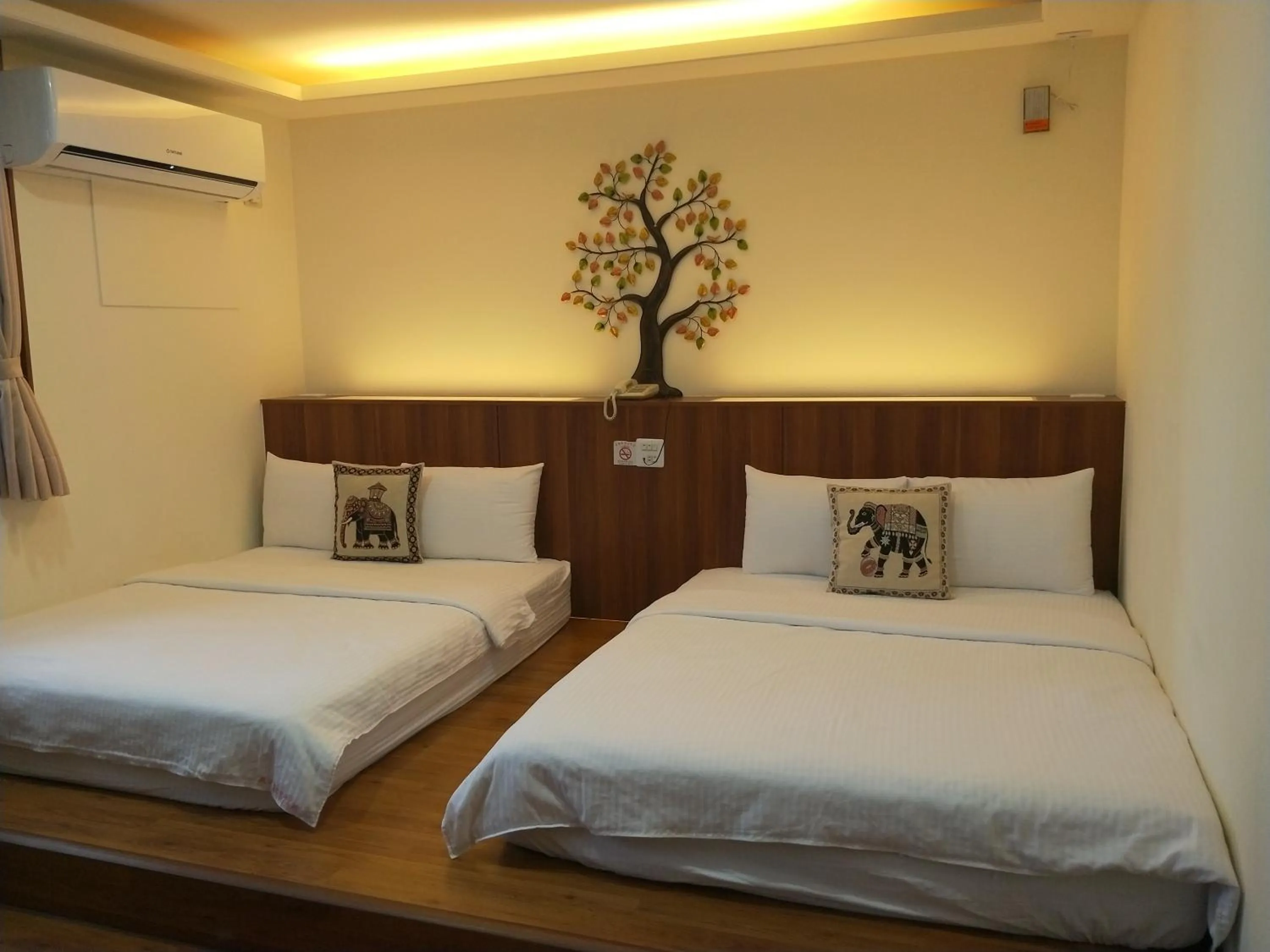 Bed in Oriental Hotel