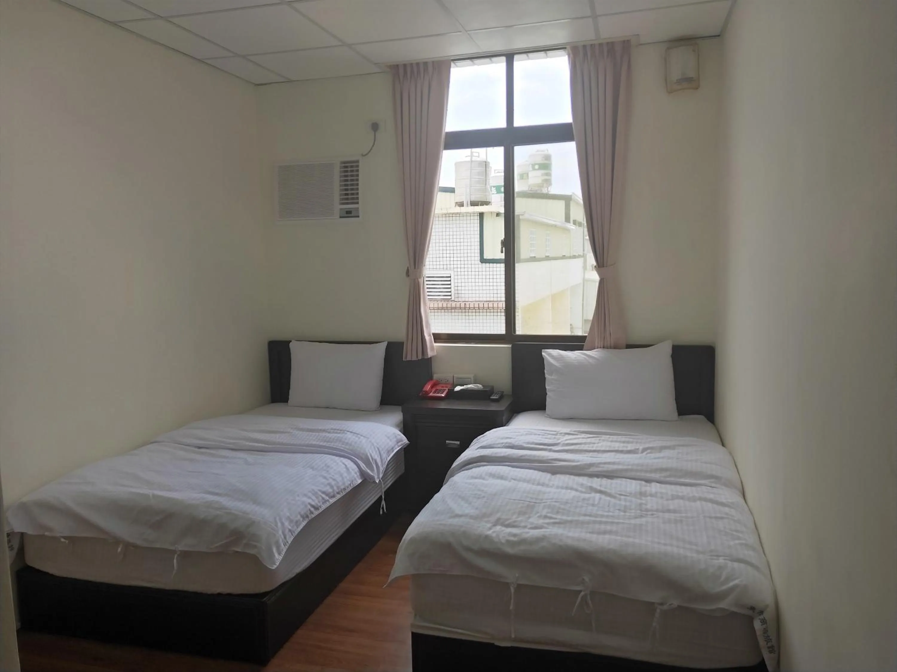 Bed in Oriental Hotel