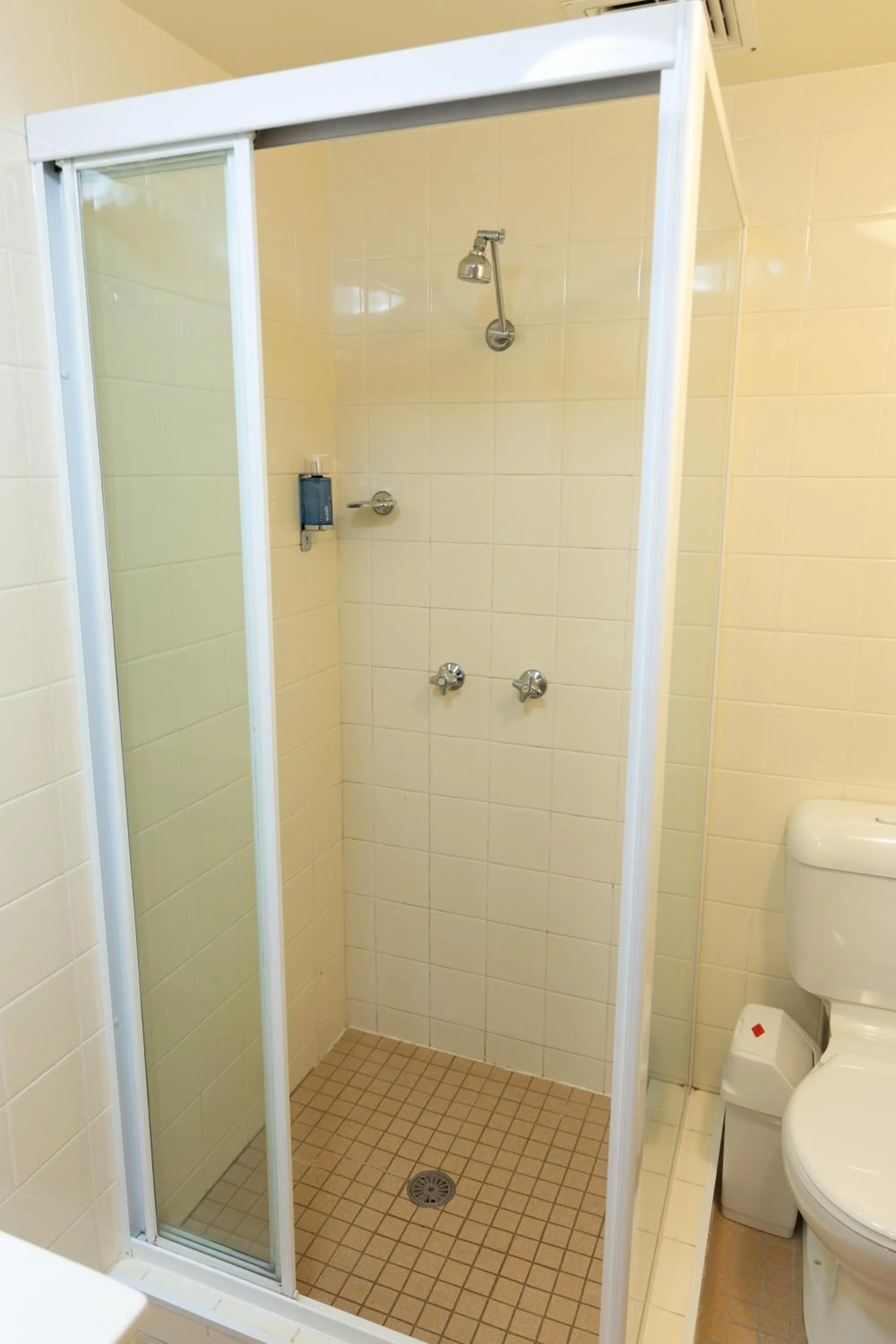 The Man from Snowy River Hotel