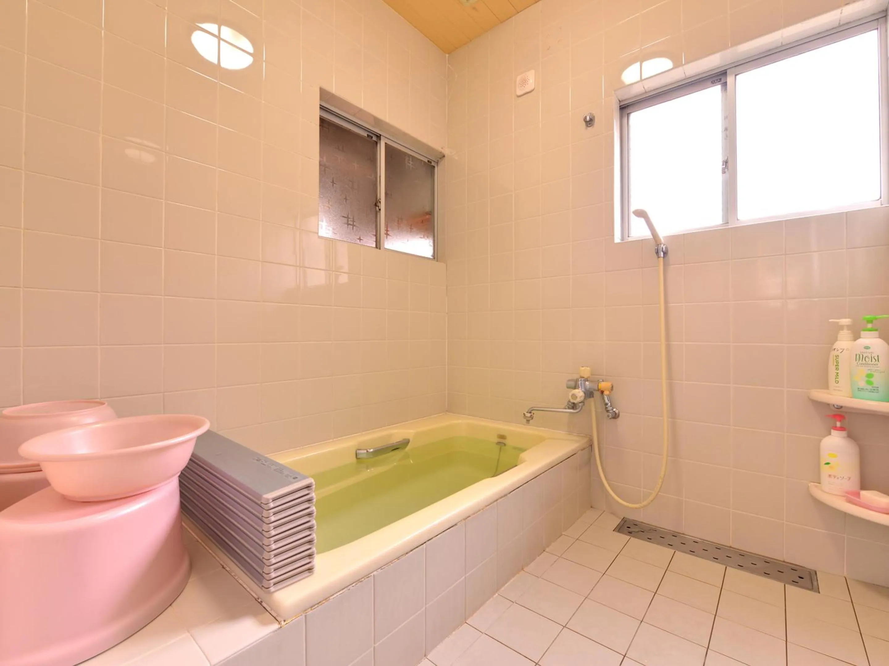 Hot Tub in Kikuya Ryokan