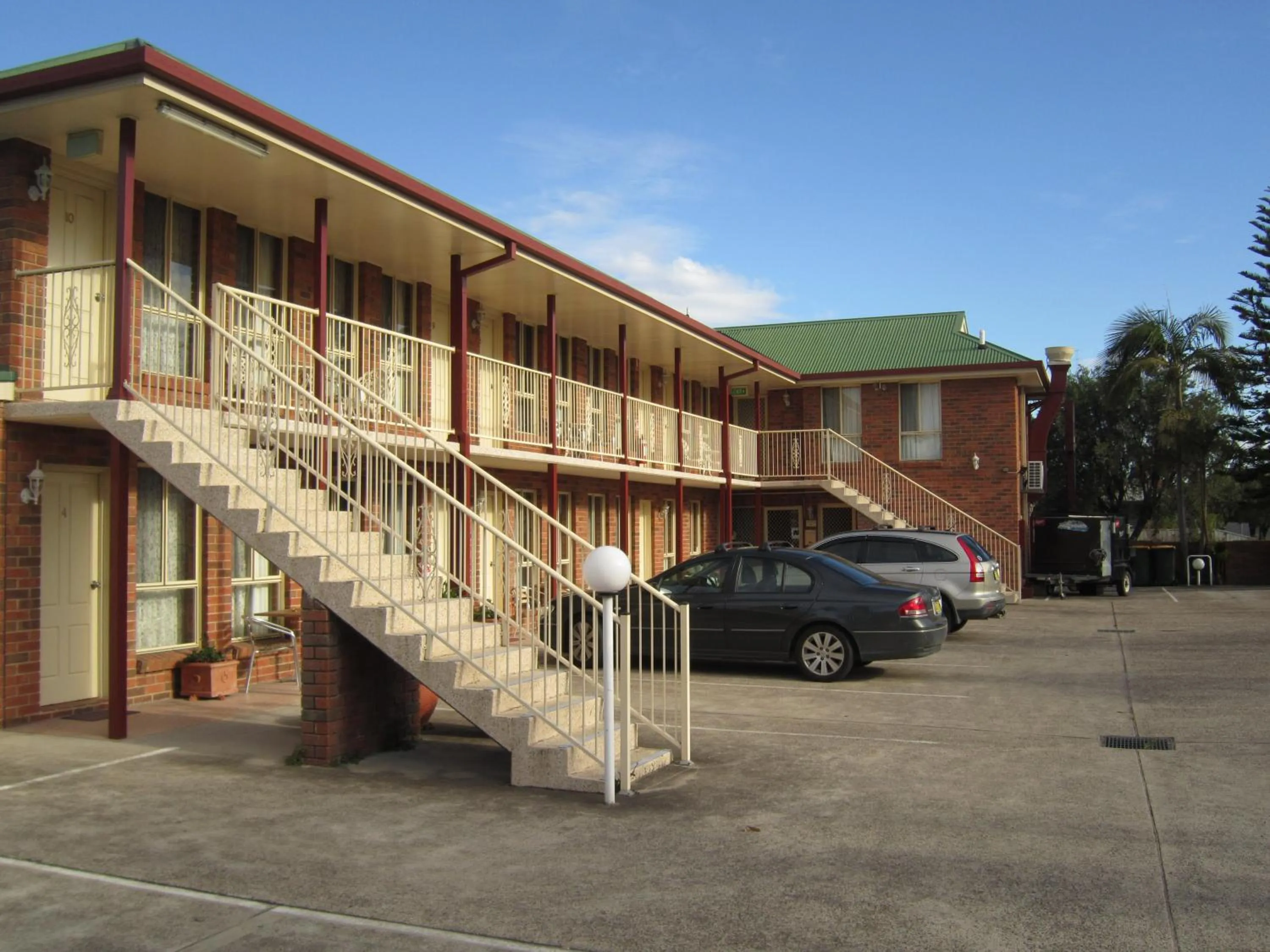 Property building in Aussie Rest Motel