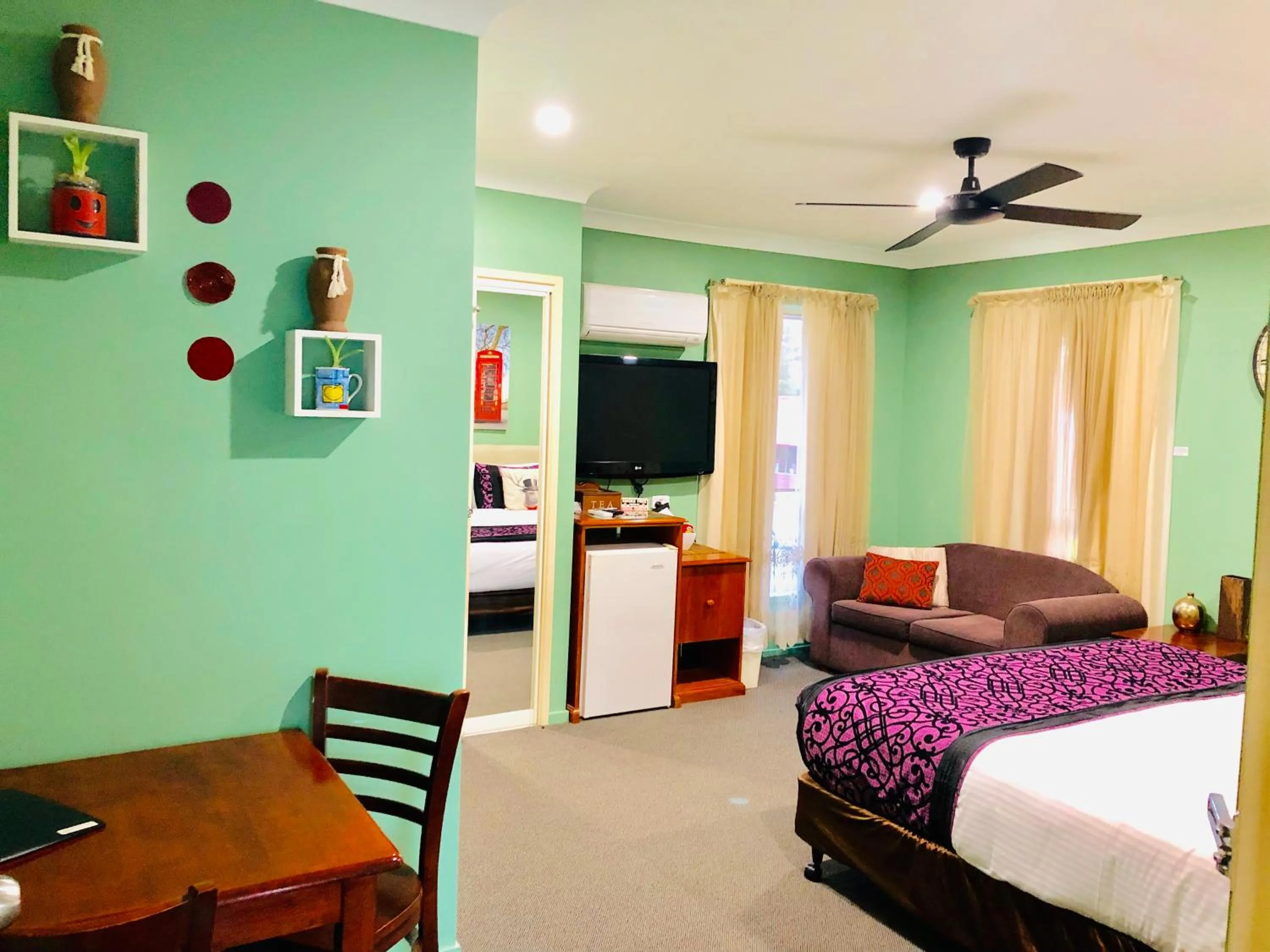 Bed in Aussie Rest Motel