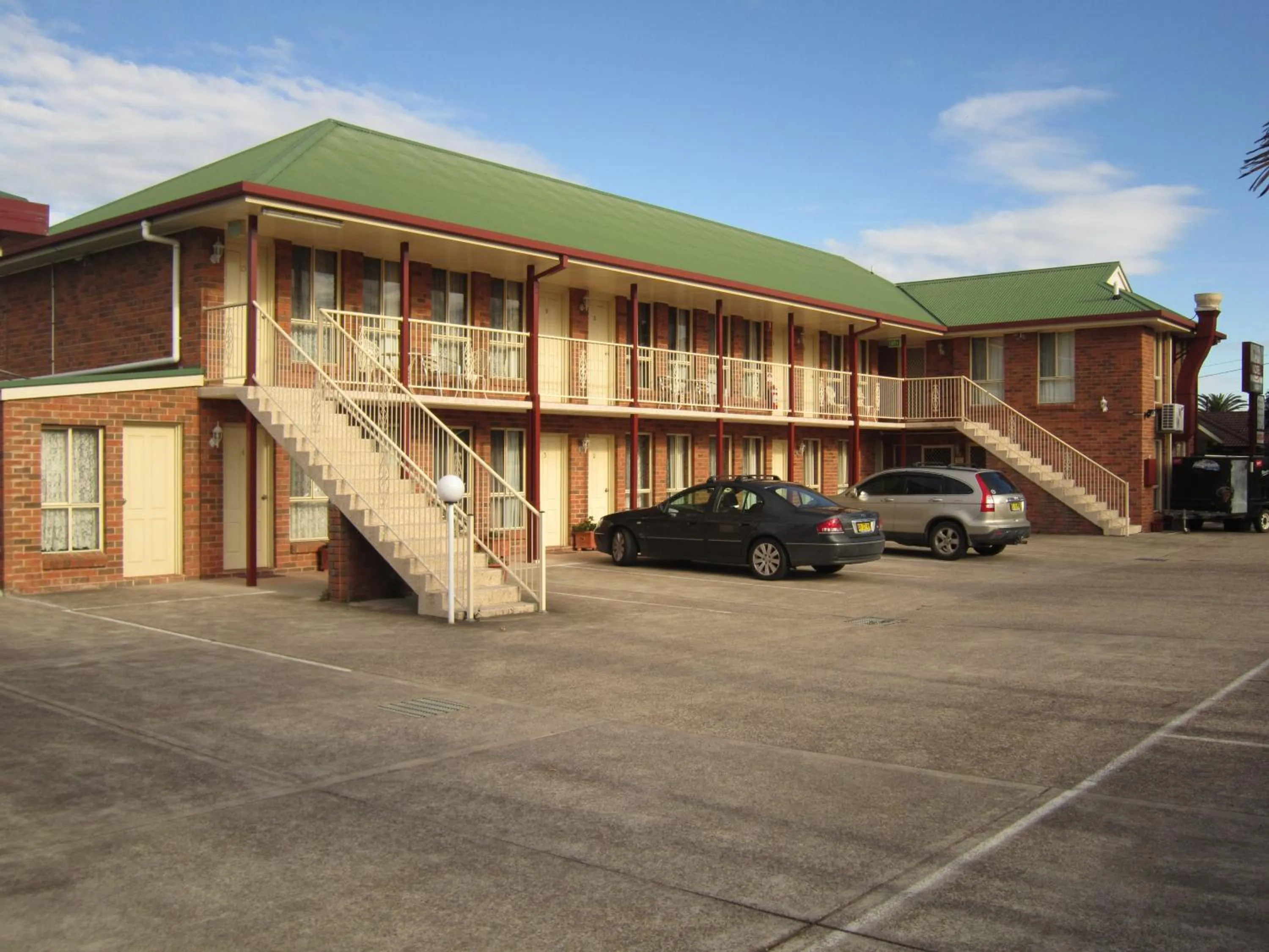 Property building in Aussie Rest Motel
