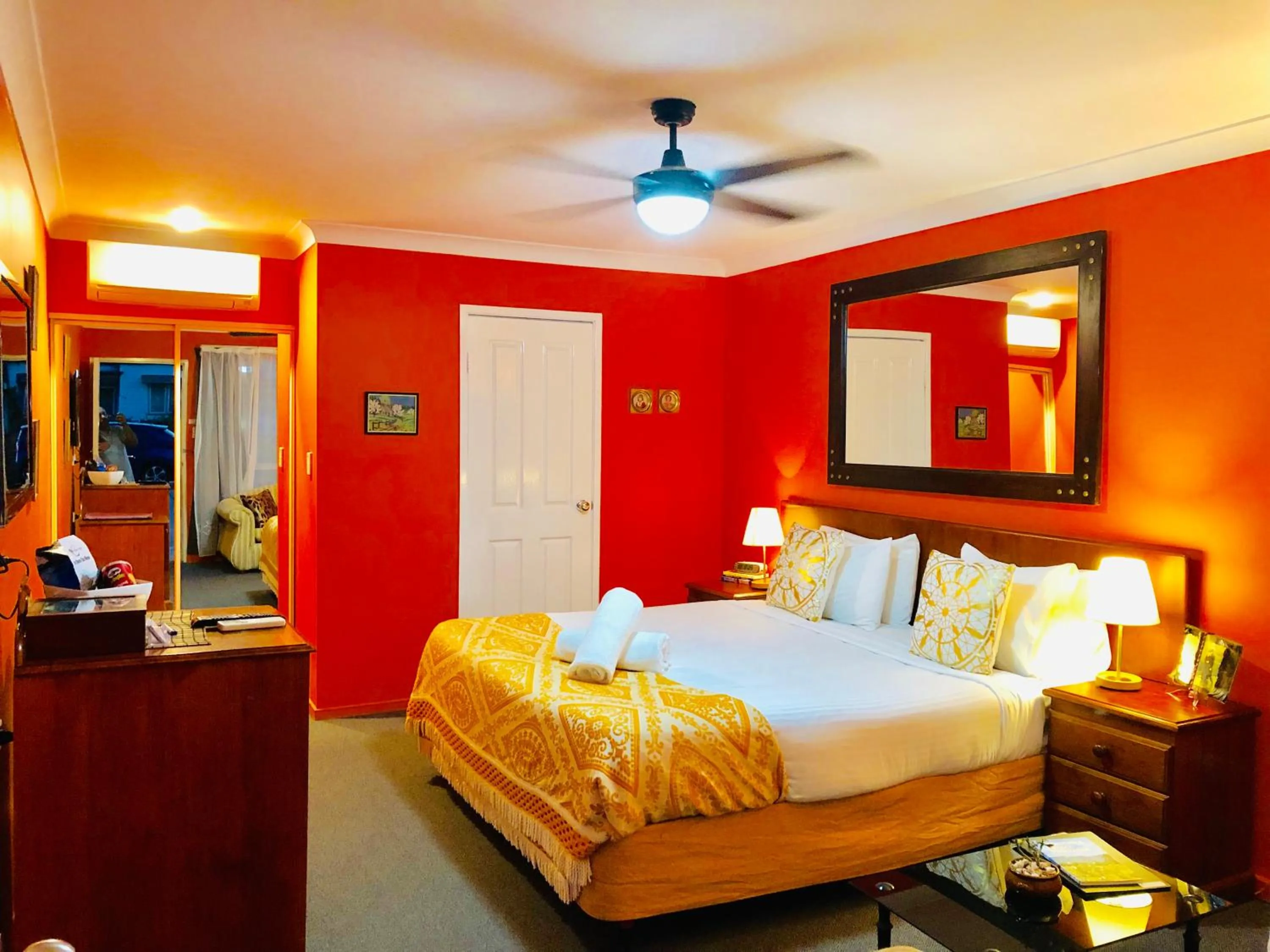 Bed in Aussie Rest Motel