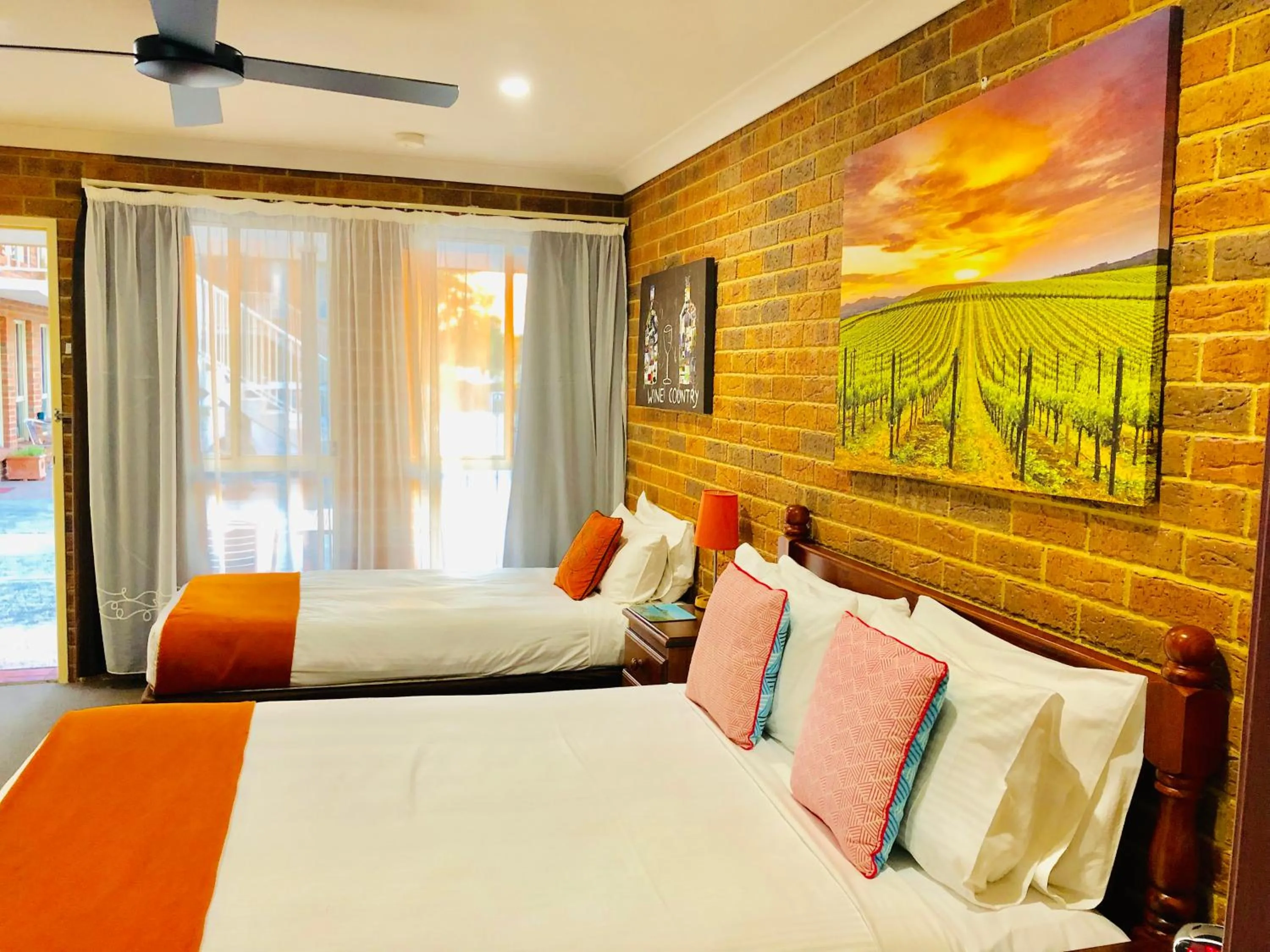 Bed in Aussie Rest Motel