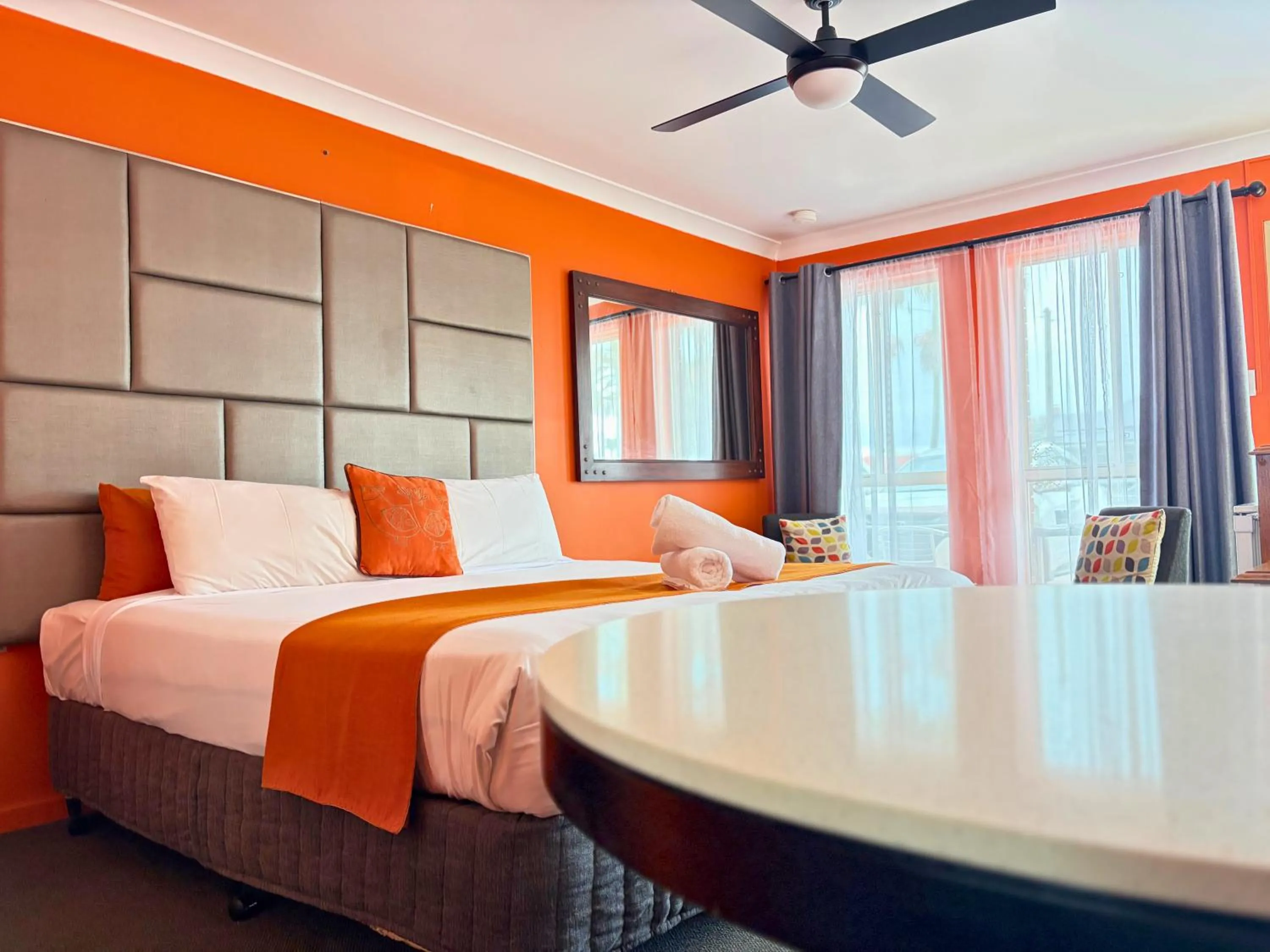 Photo of the whole room, Bed in Aussie Rest Motel