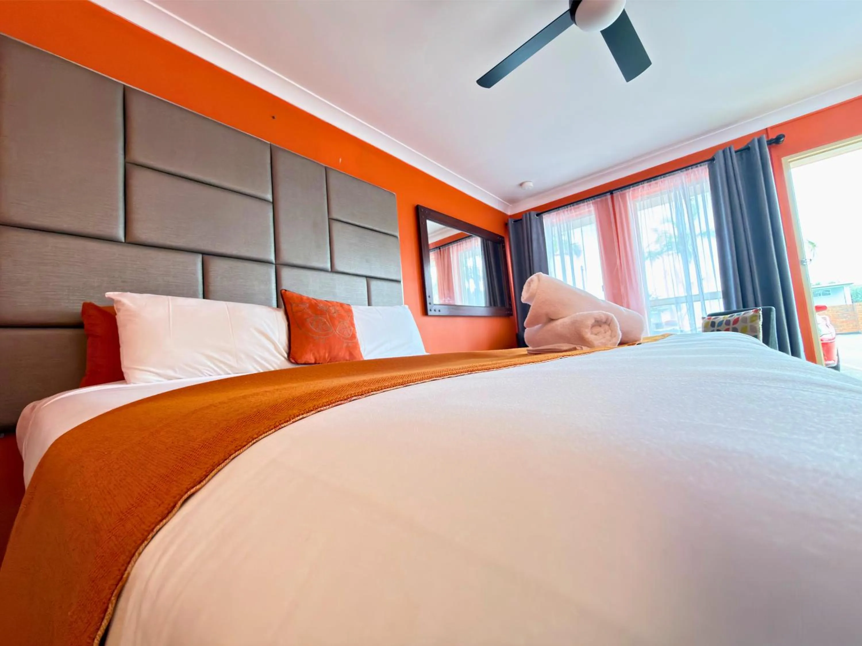 Photo of the whole room, Bed in Aussie Rest Motel