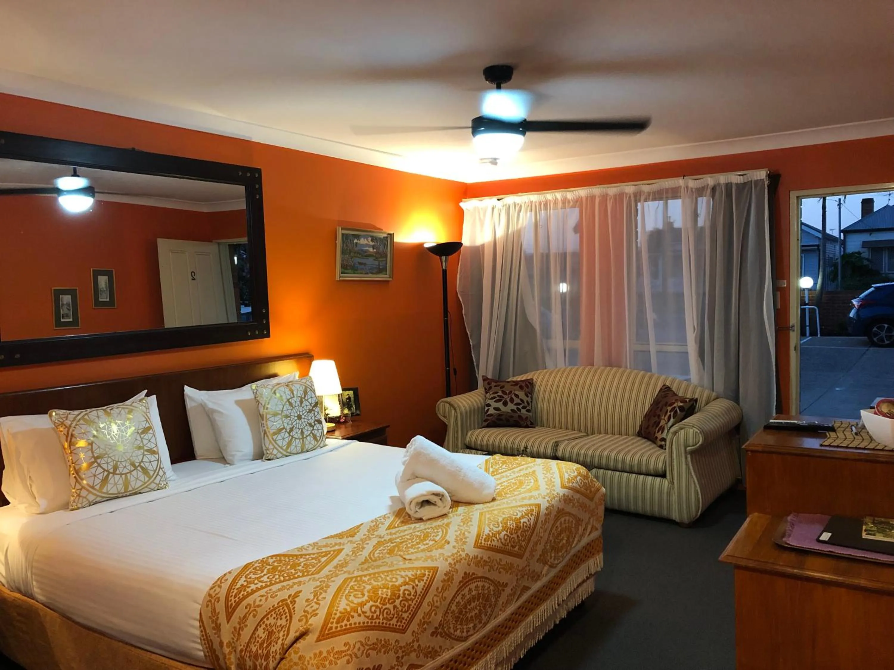 Bed in Aussie Rest Motel