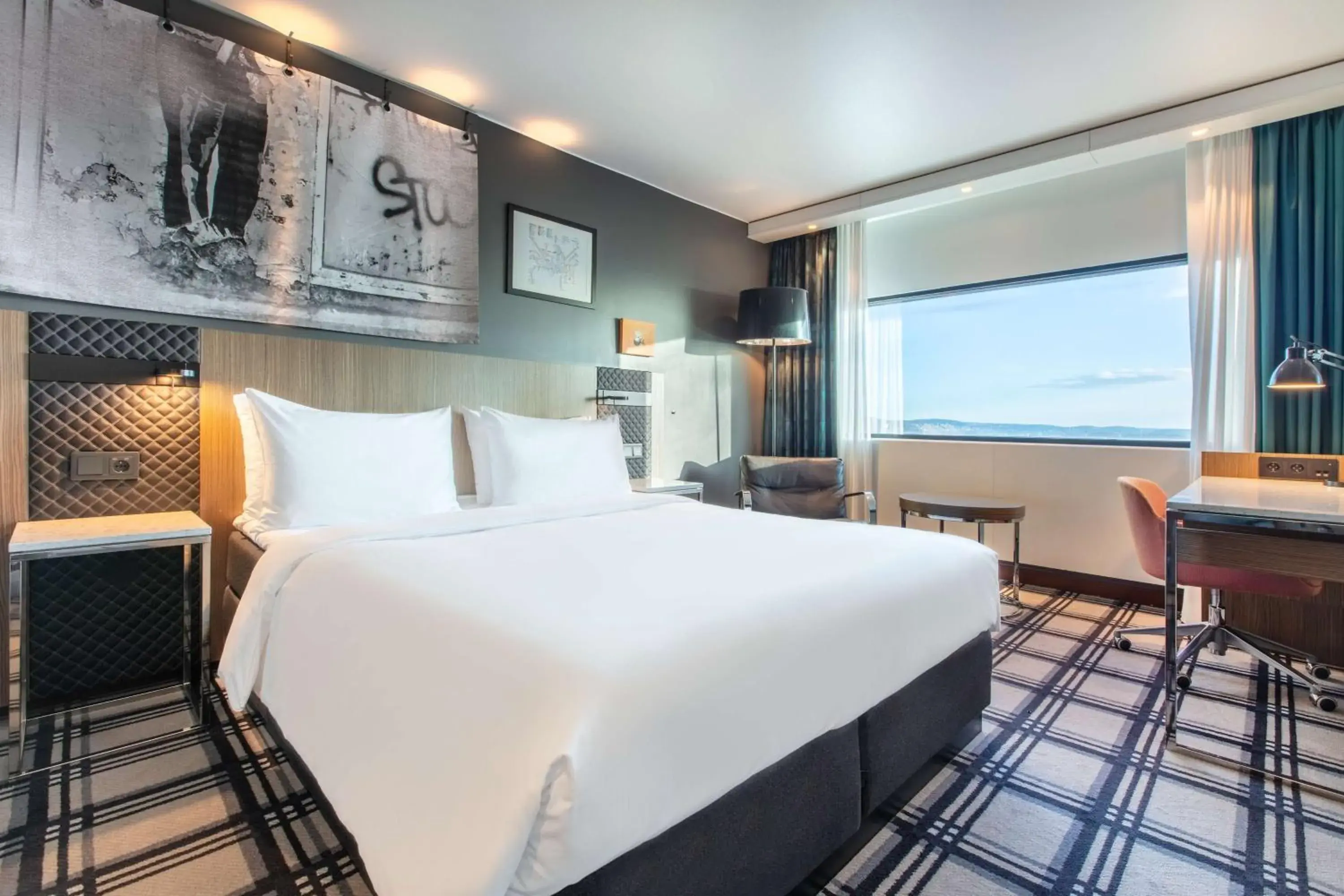 Superior Room with Panoramic City View in Radisson Blu Scandinavia Hotel, Oslo Superior Room with Panoramic City View in Radisson Blu Scandinavia Hotel, Oslo