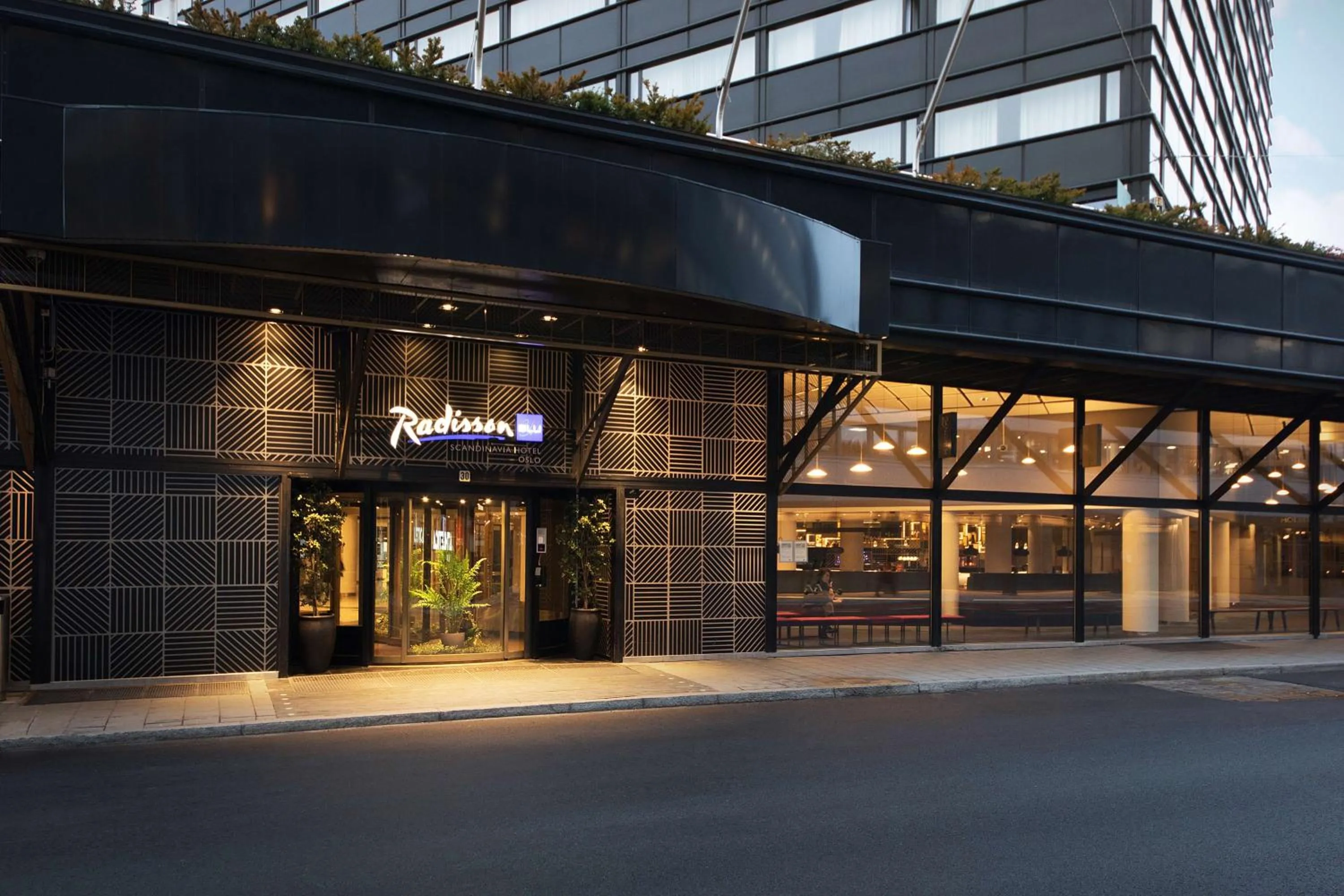 Facade/entrance in Radisson Blu Scandinavia Hotel, Oslo