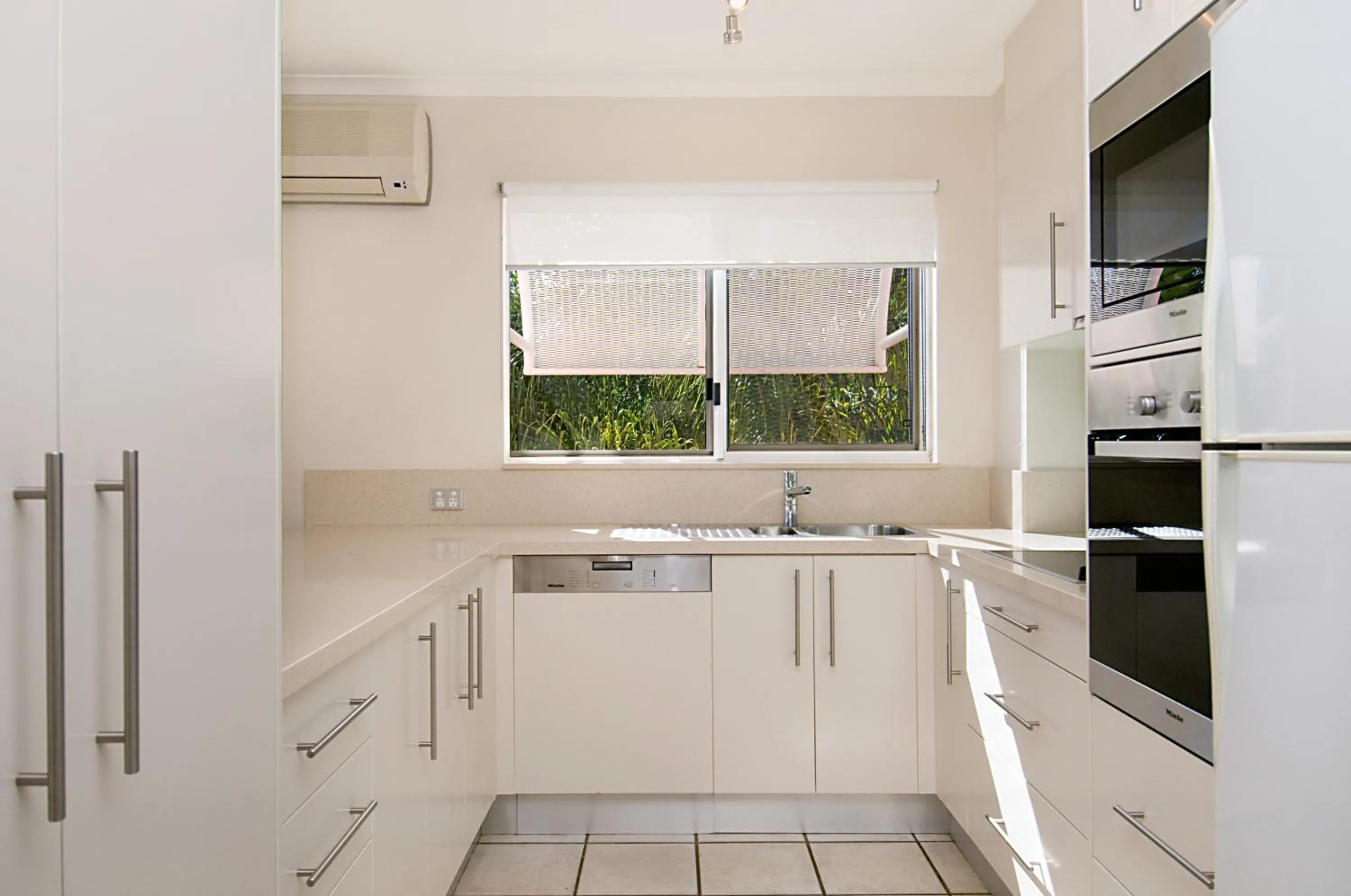 Kitchen or kitchenette in Bali Hai Apartments Noosa