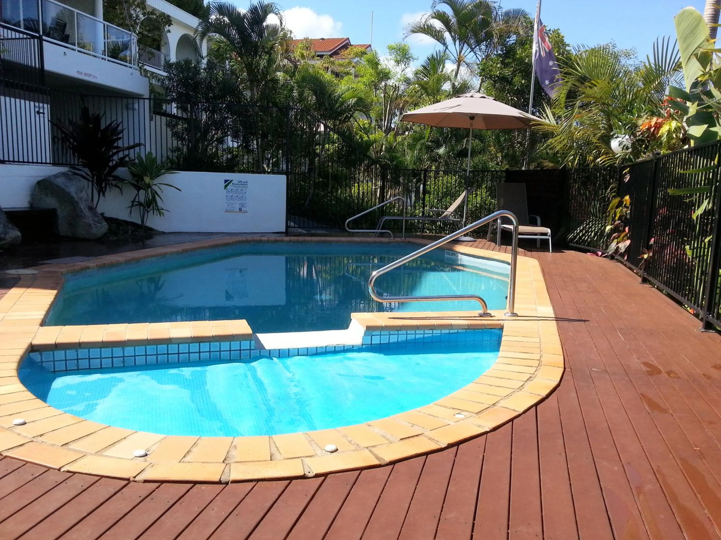 Swimming pool in Bali Hai Apartments Noosa