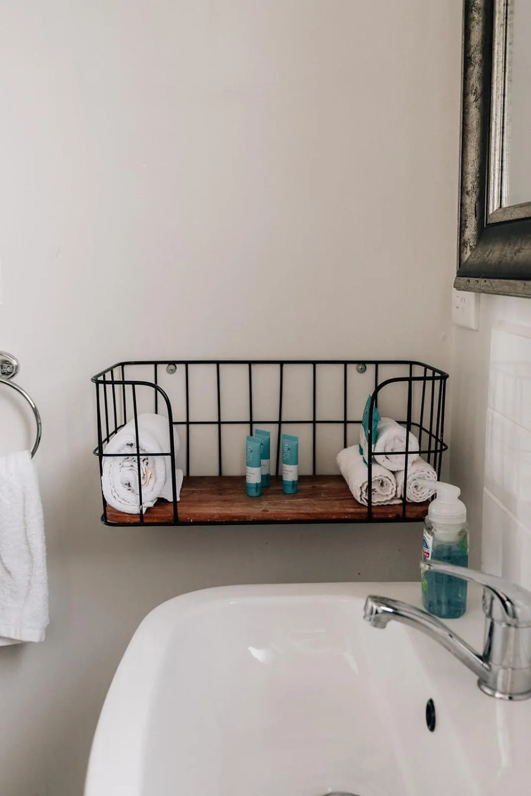 Bathroom in Port Albert Motel