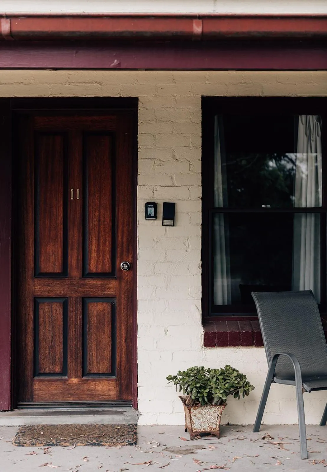 Facade/entrance in Port Albert Motel