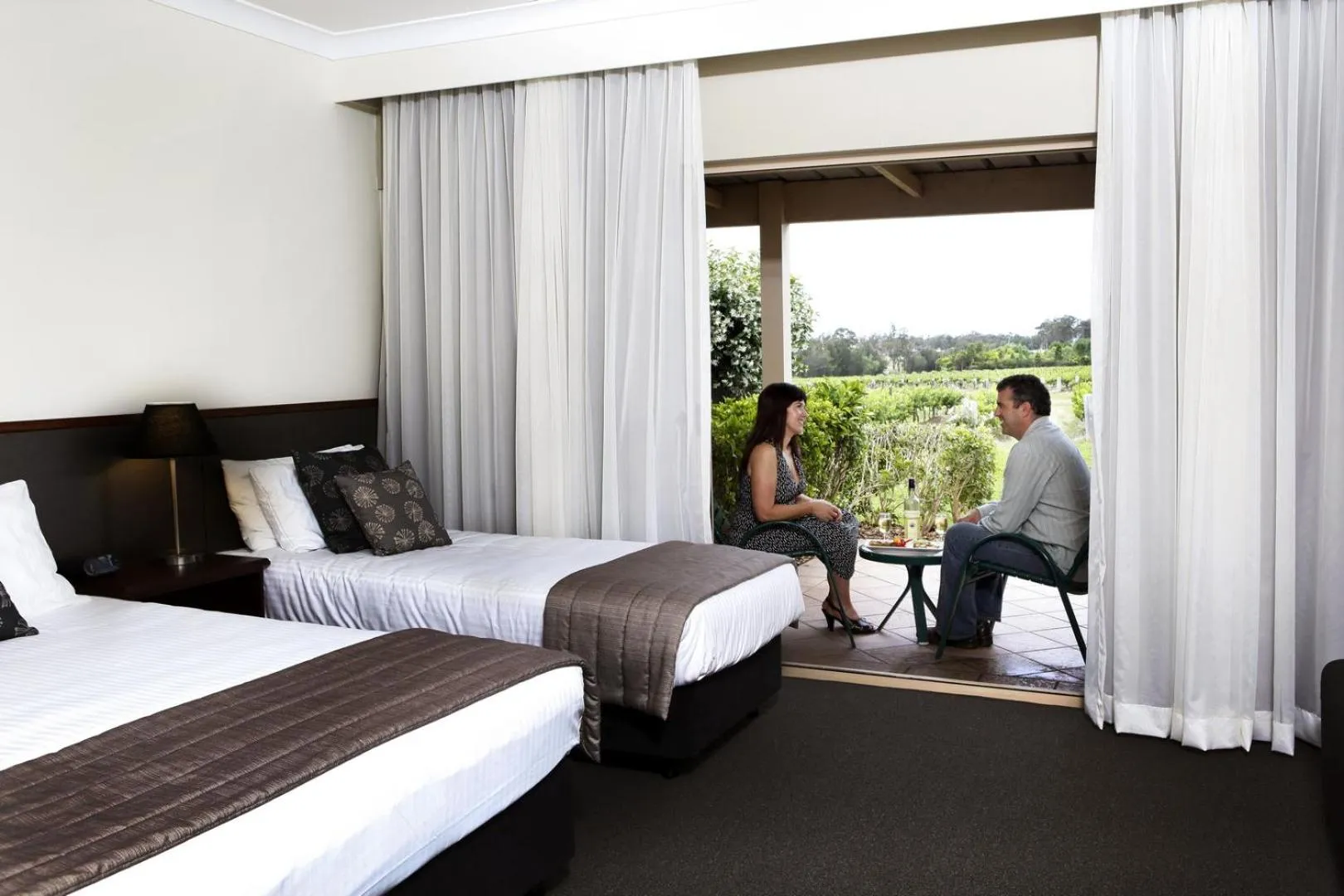 People, Bed in Harrigan's Hunter Valley