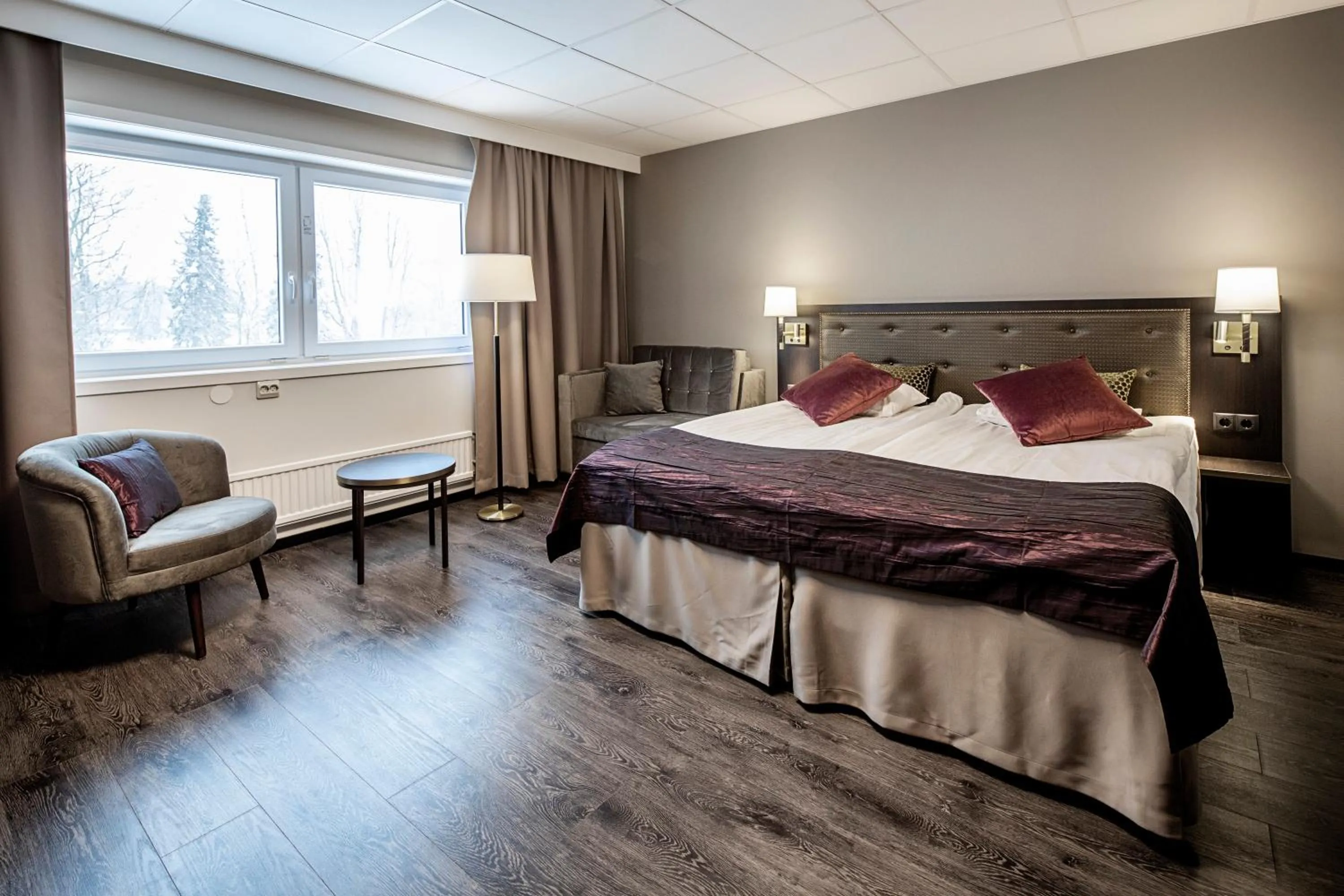 Photo of the whole room, Bed in First Hotel Royal