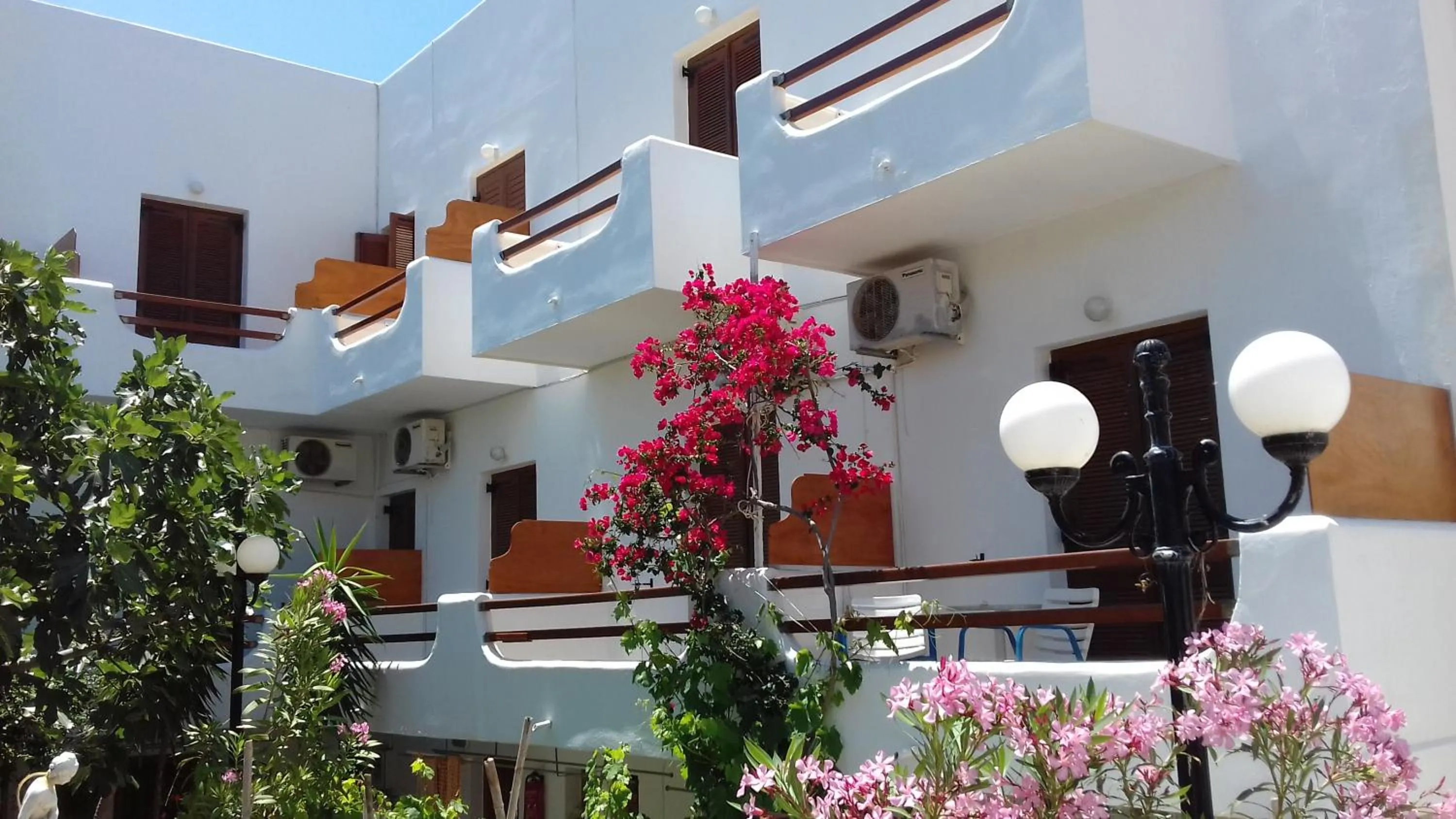 Garden view in Maistrali