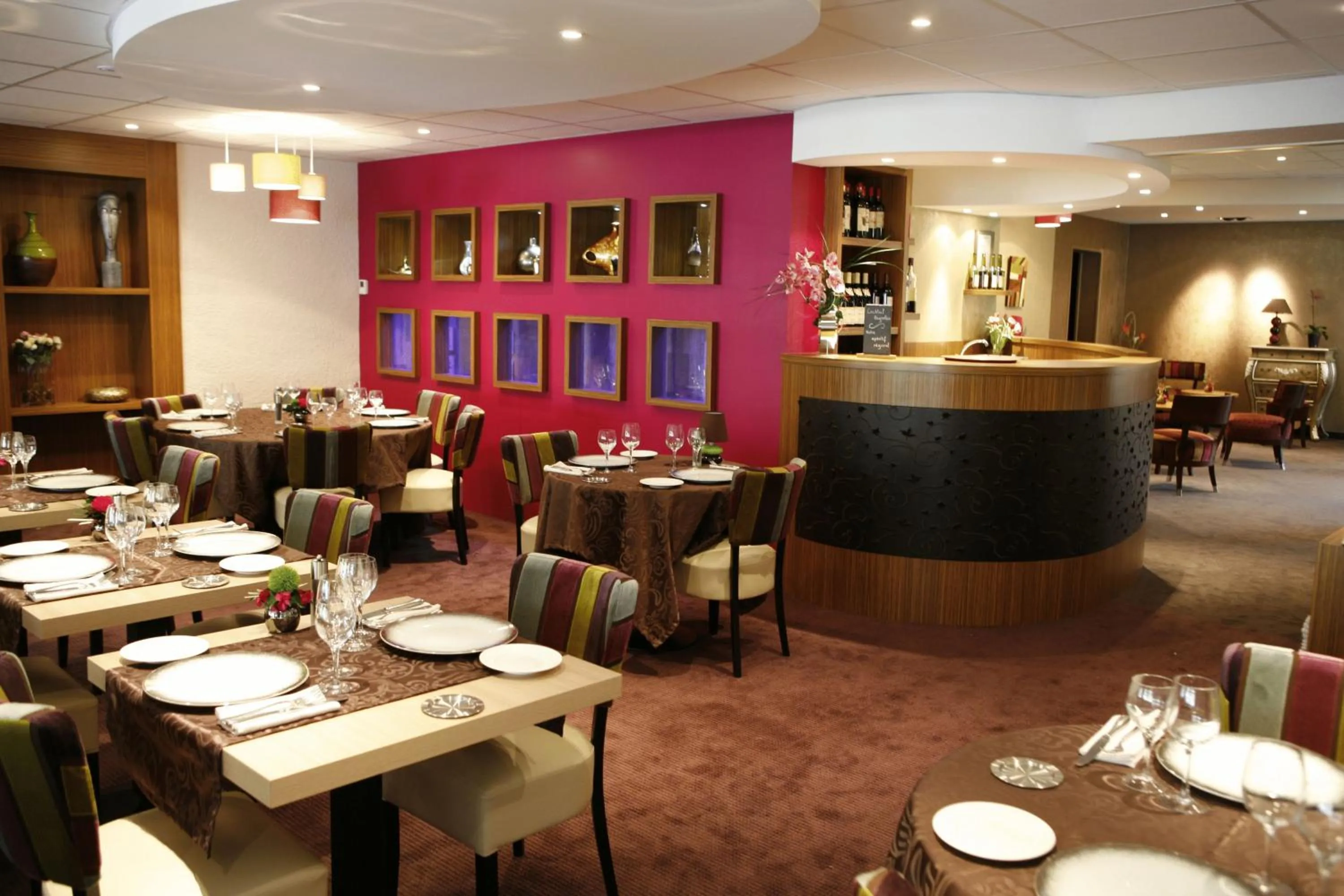 Restaurant/places to eat in Hôtel Normandie Spa