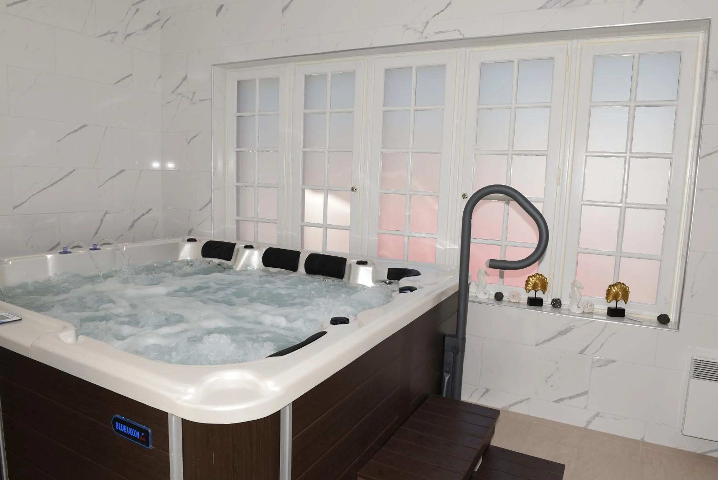 Spa and wellness centre/facilities in Hôtel Normandie Spa