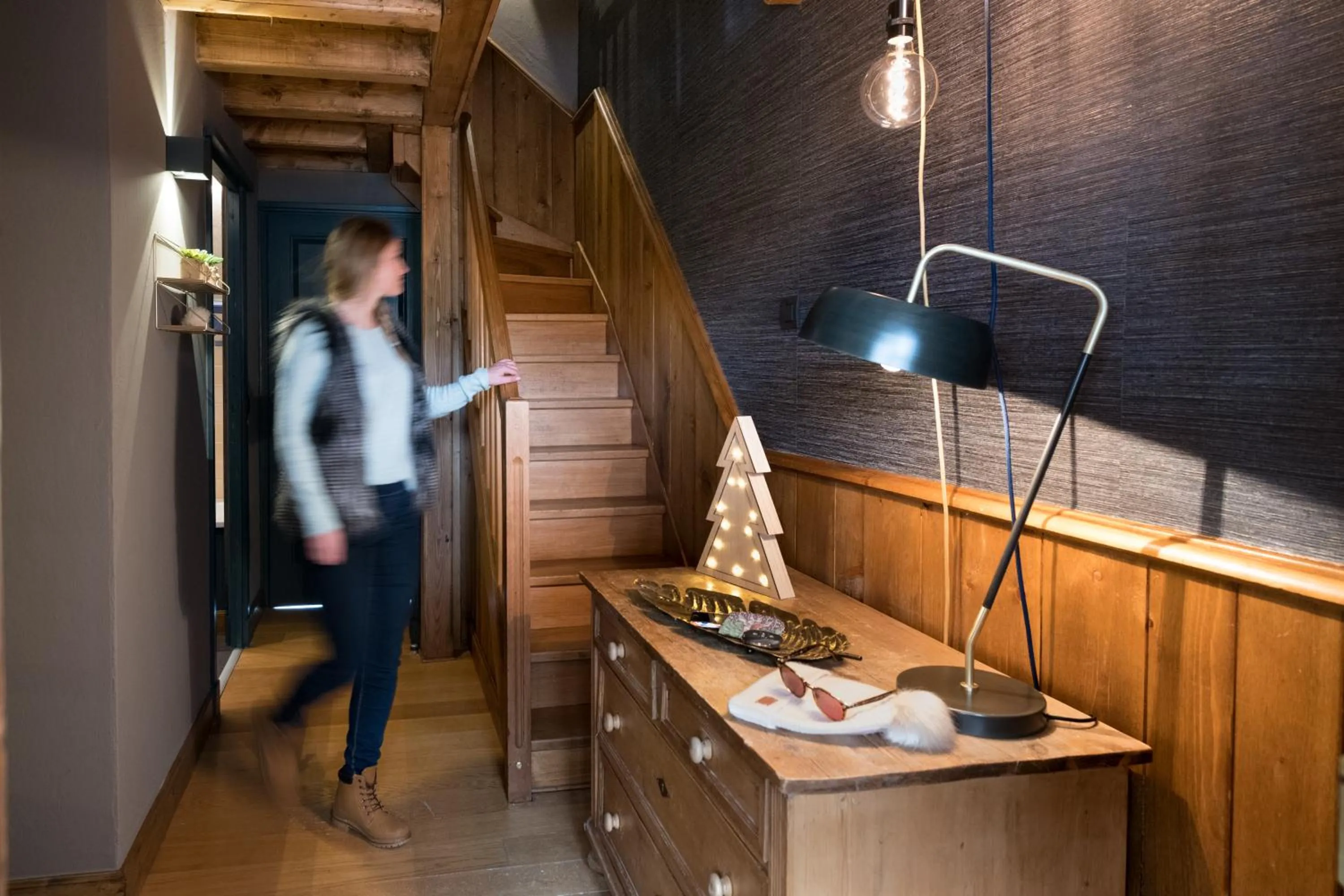 People in Hôtel Village Montana by Les Etincelles