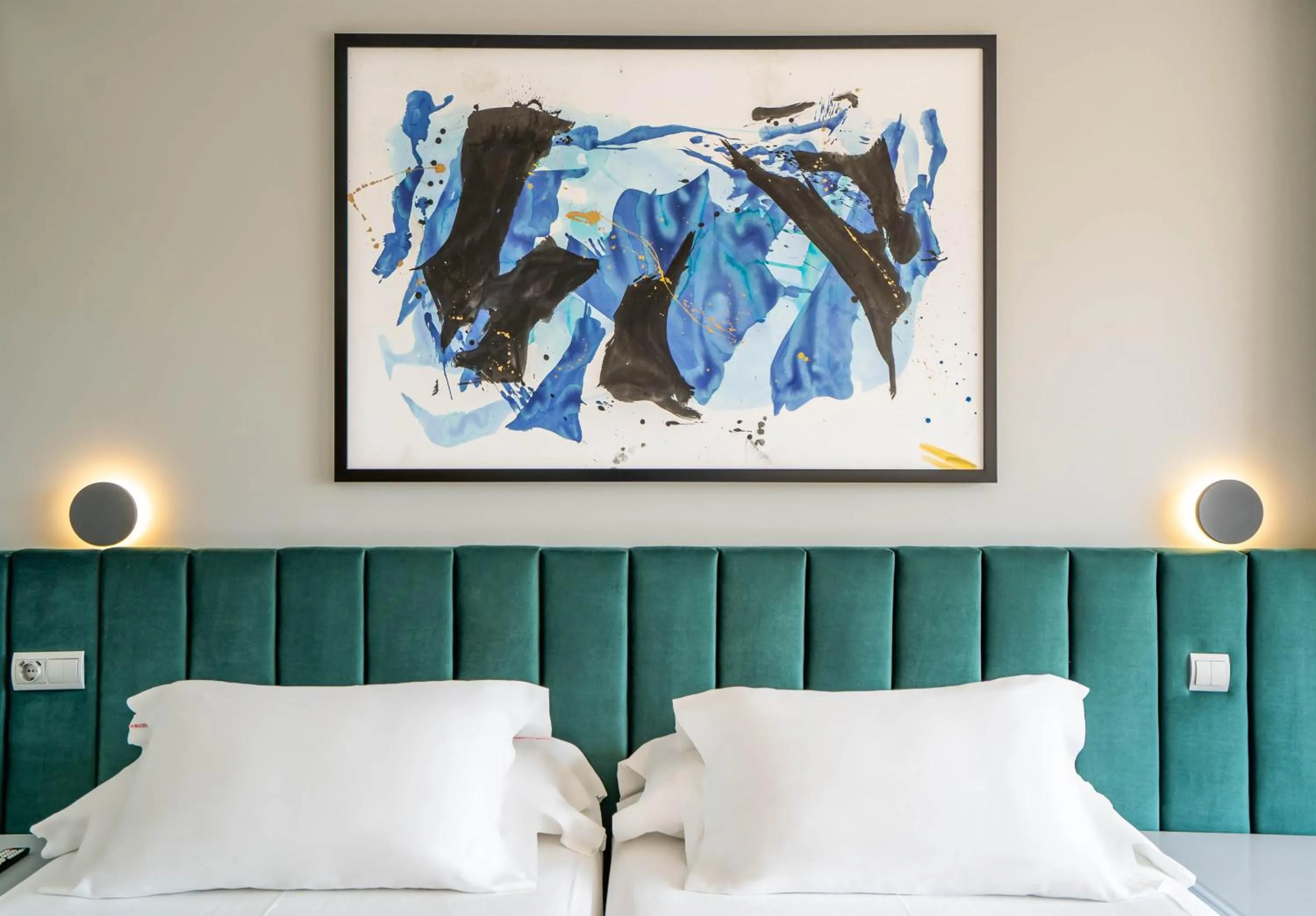 Bed in Abba Comillas Hotel