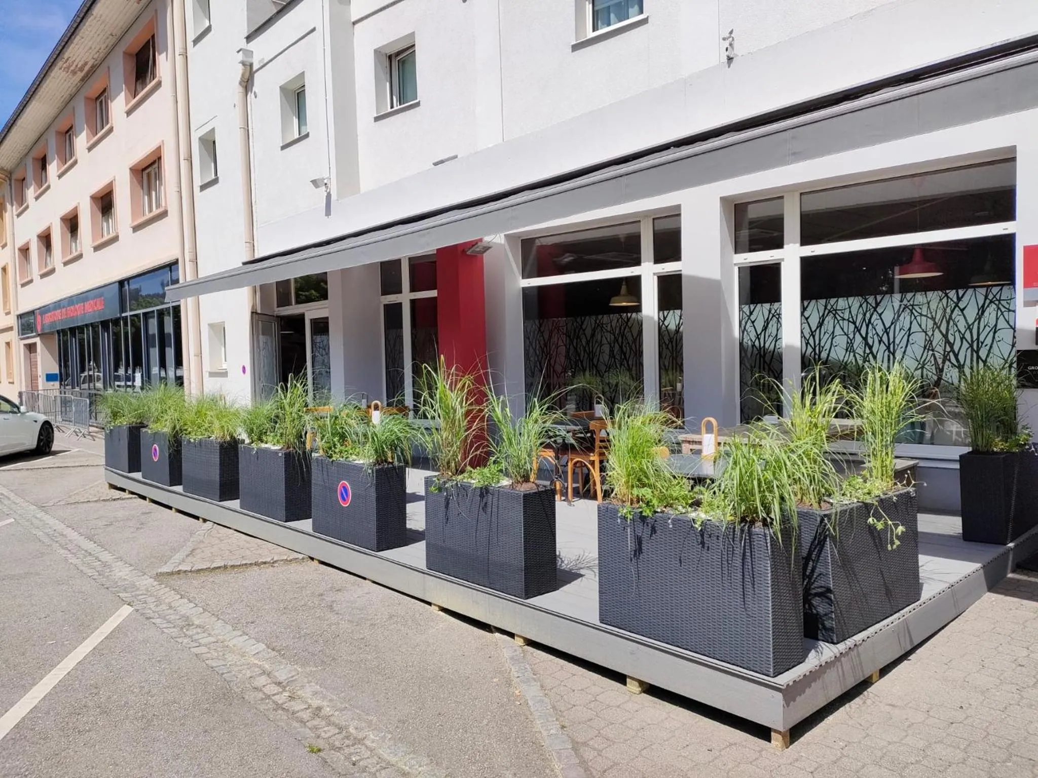 Patio in ibis Saint-Die