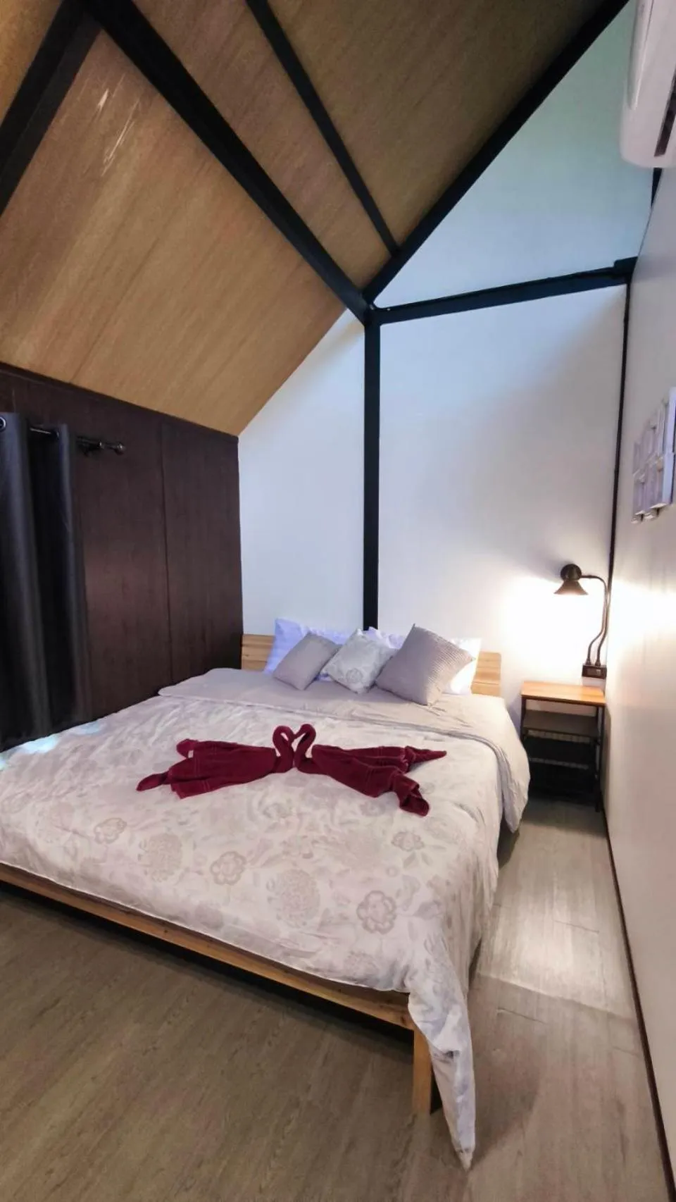 Bed in Saengcha Farm Resort