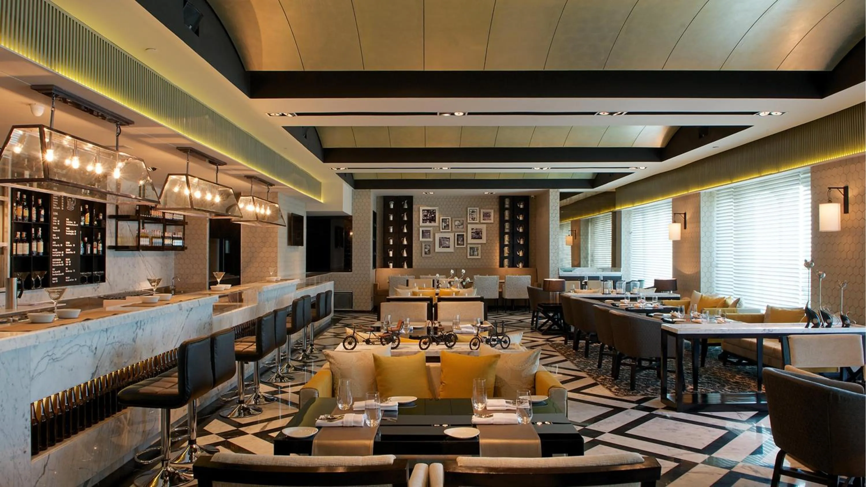 Restaurant/places to eat in InterContinental Marine Drive Mumbai by IHG