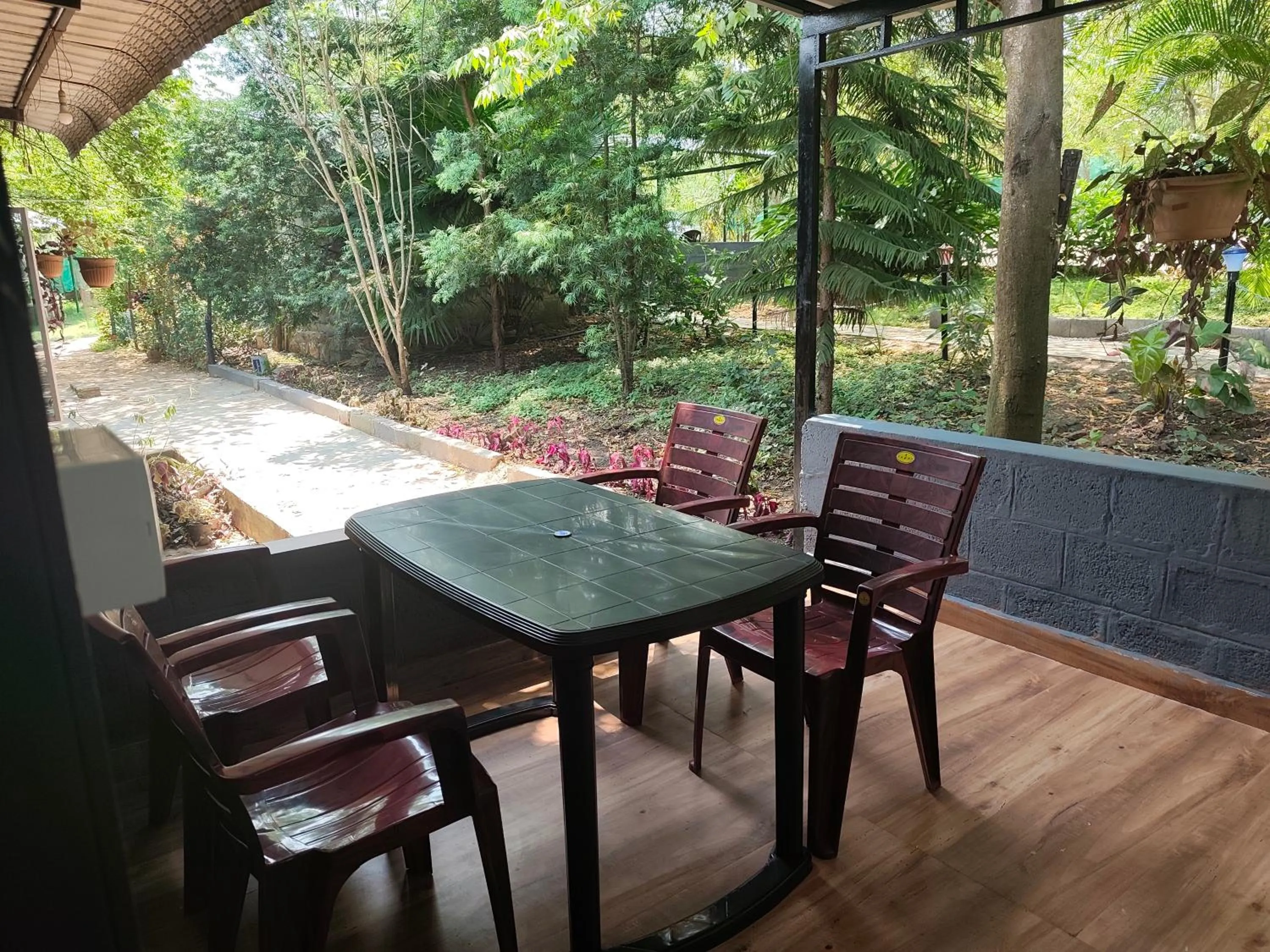 Green Hills Farm And Guest House