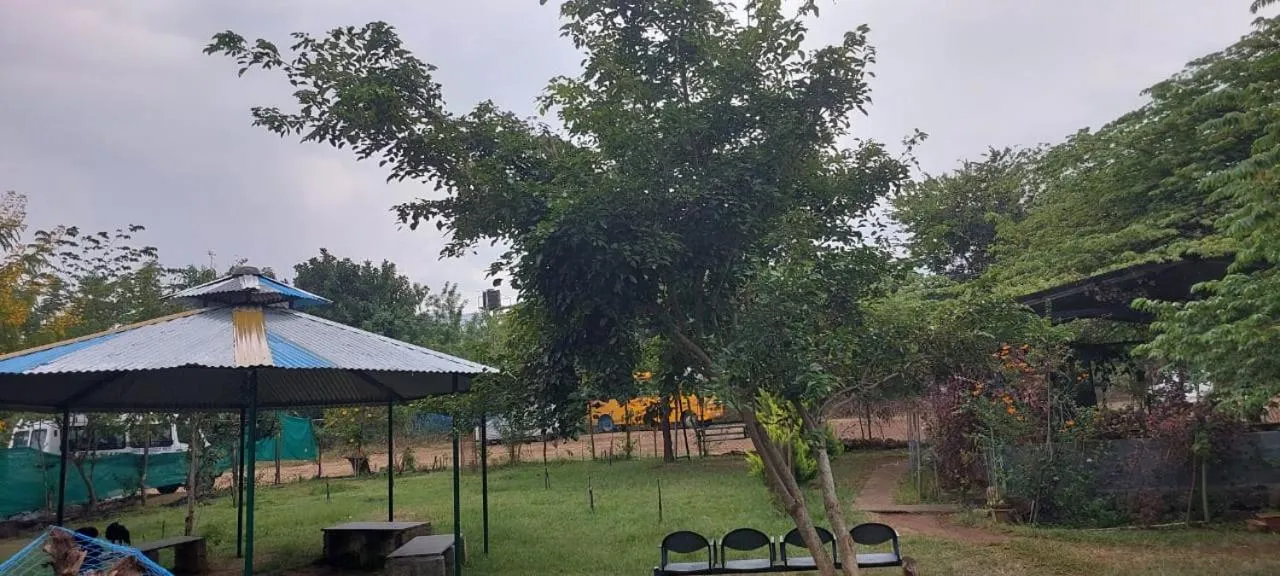 Green Hills Farm And Guest House