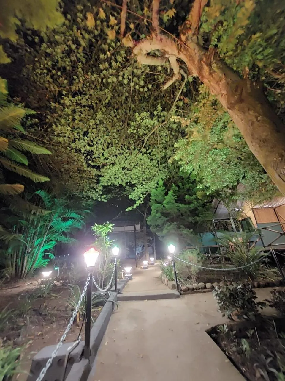 Green Hills Farm And Guest House