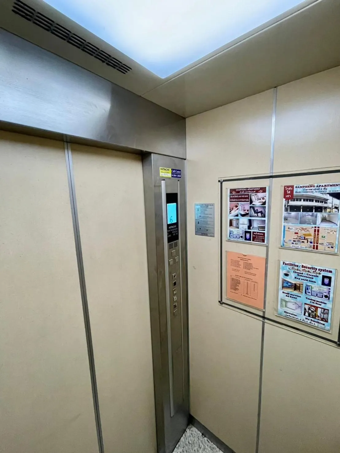 elevator in Sampheng Apartment