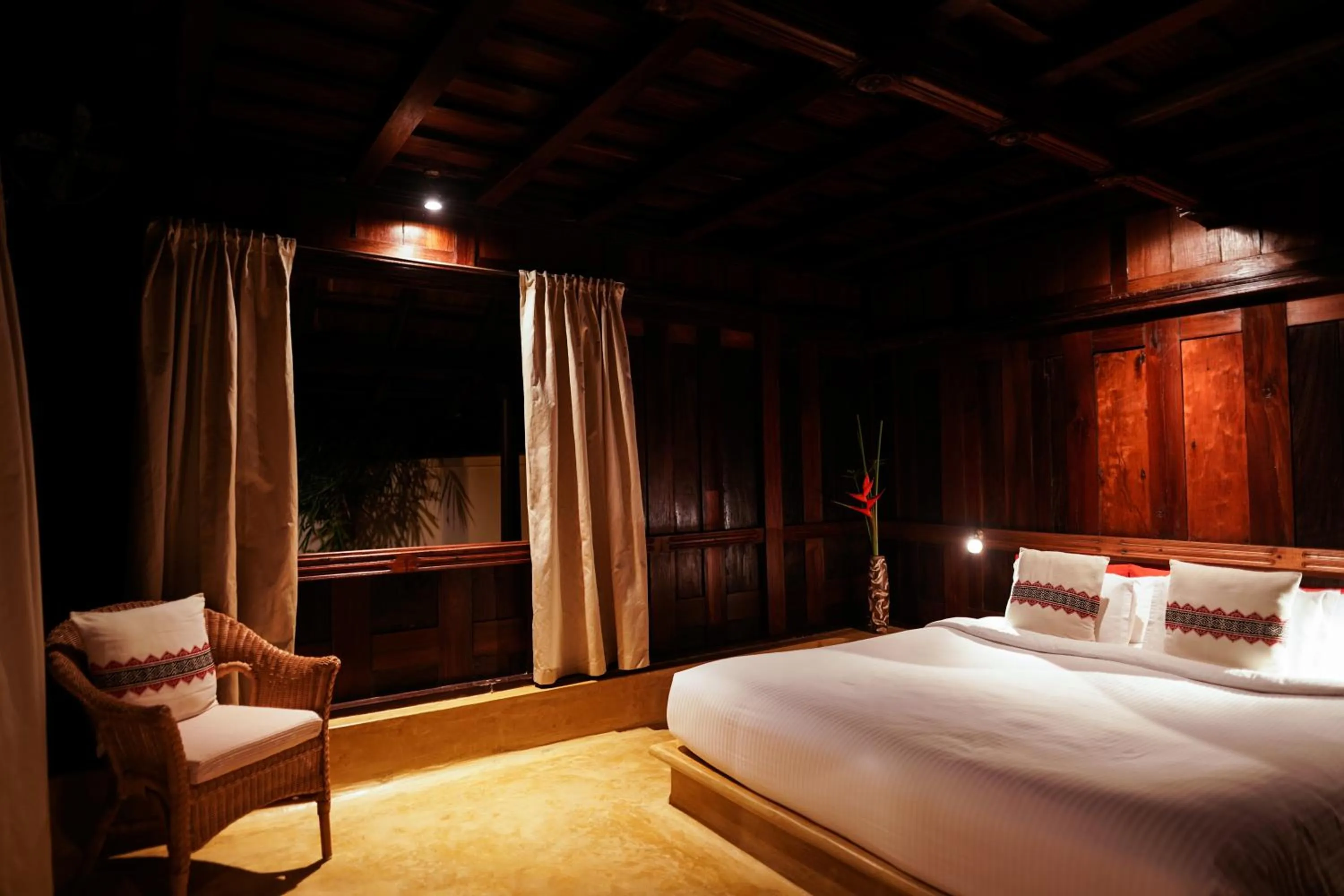 Photo of the whole room, Bed in Vismaya by Moksha Stays