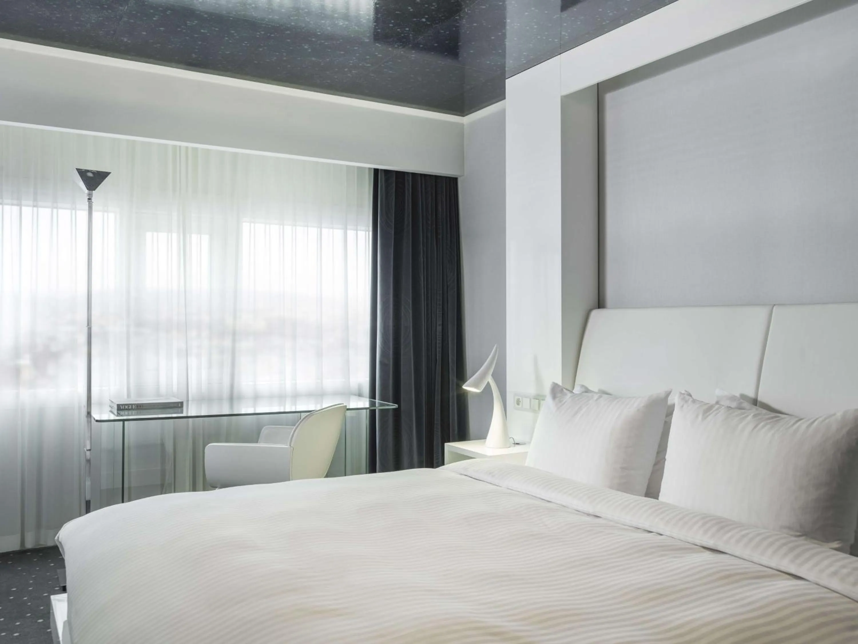 Photo of the whole room, Bed in Radisson Blu Plaza Hotel, Oslo