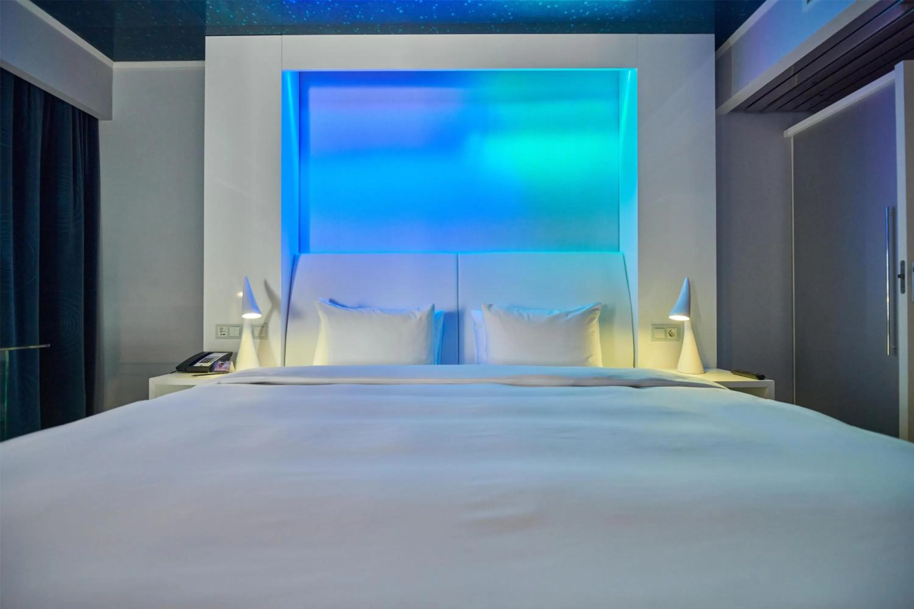 Photo of the whole room, Bed in Radisson Blu Plaza Hotel, Oslo