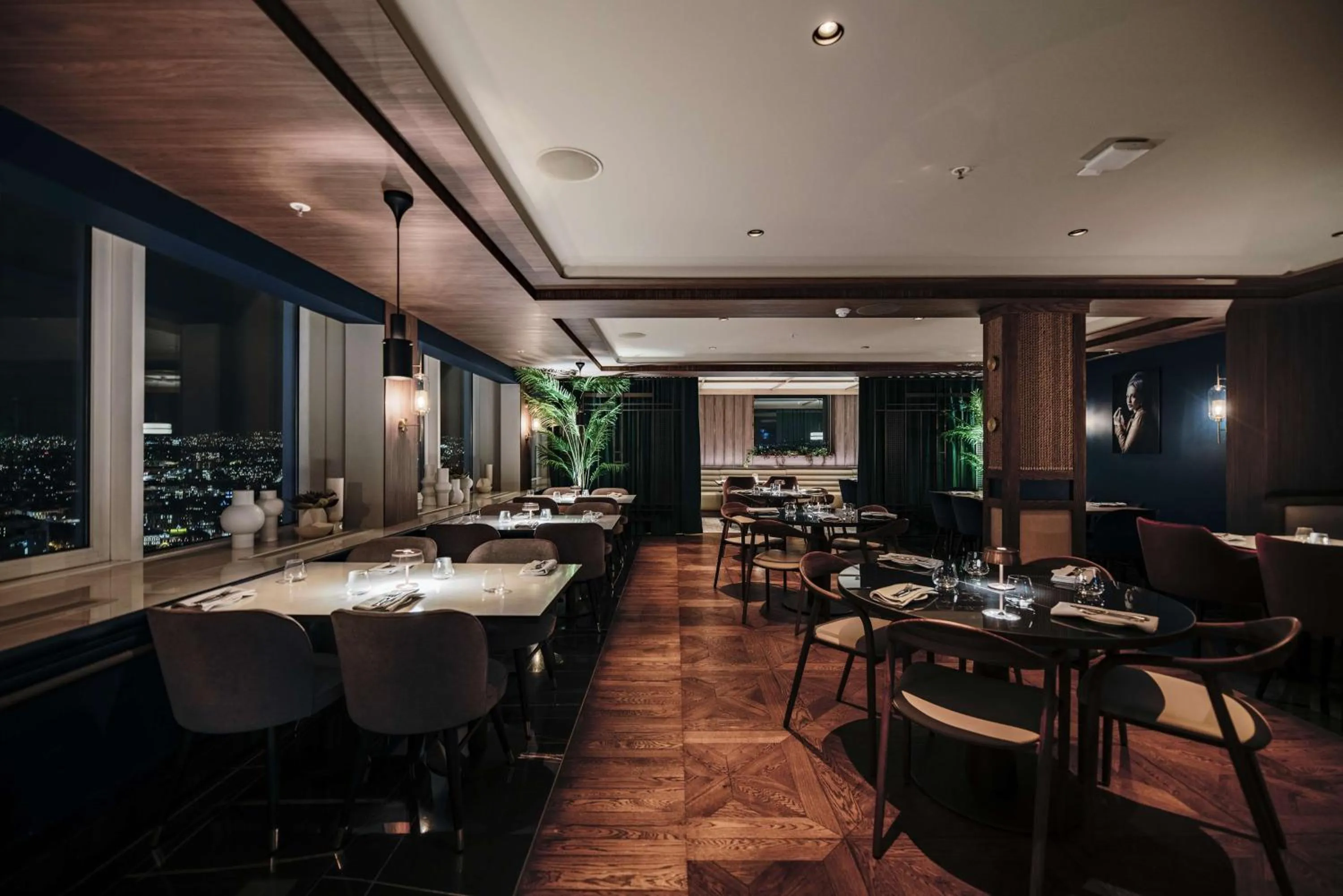 Restaurant/places to eat in Radisson Blu Plaza Hotel, Oslo