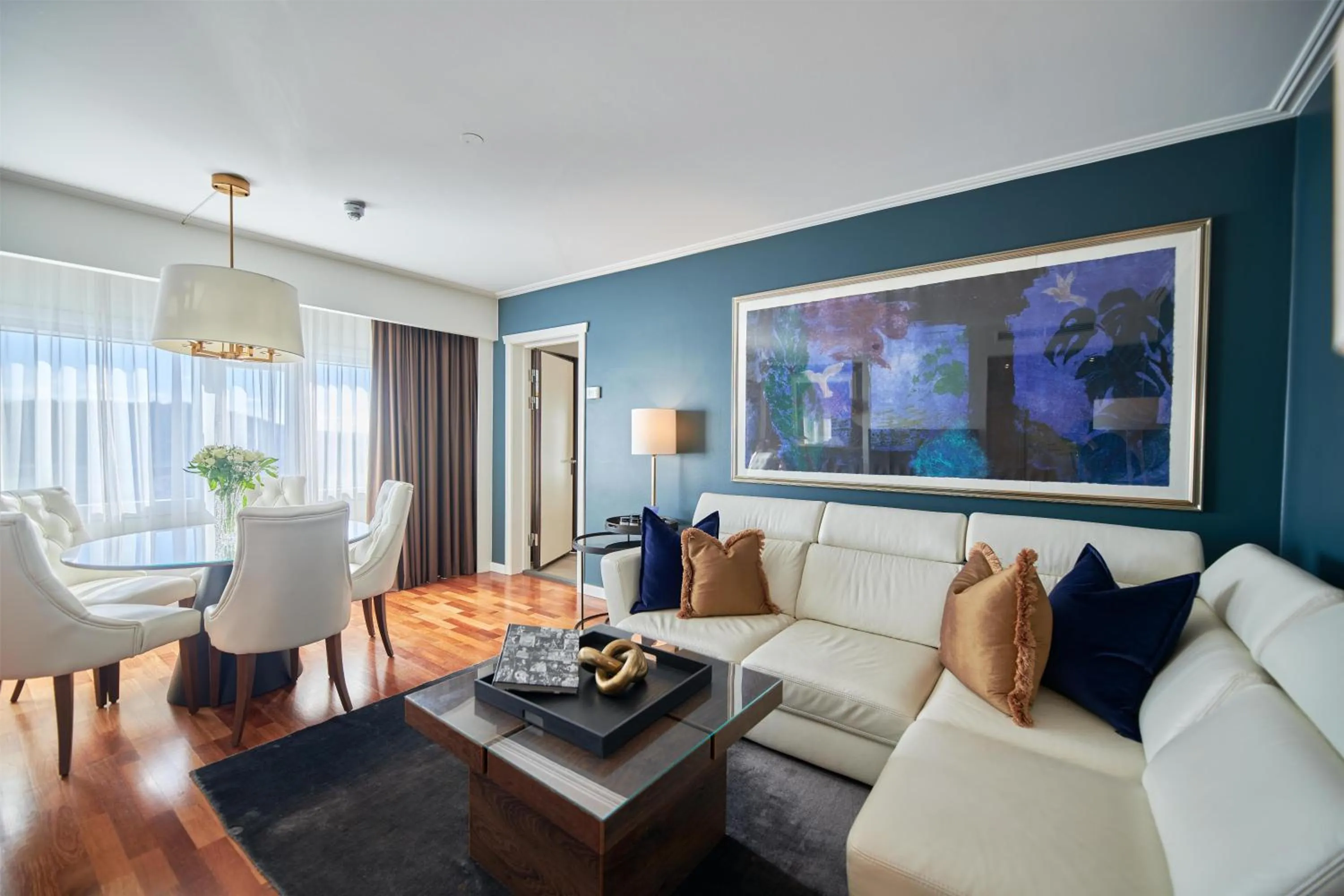 Photo of the whole room in Radisson Blu Plaza Hotel, Oslo