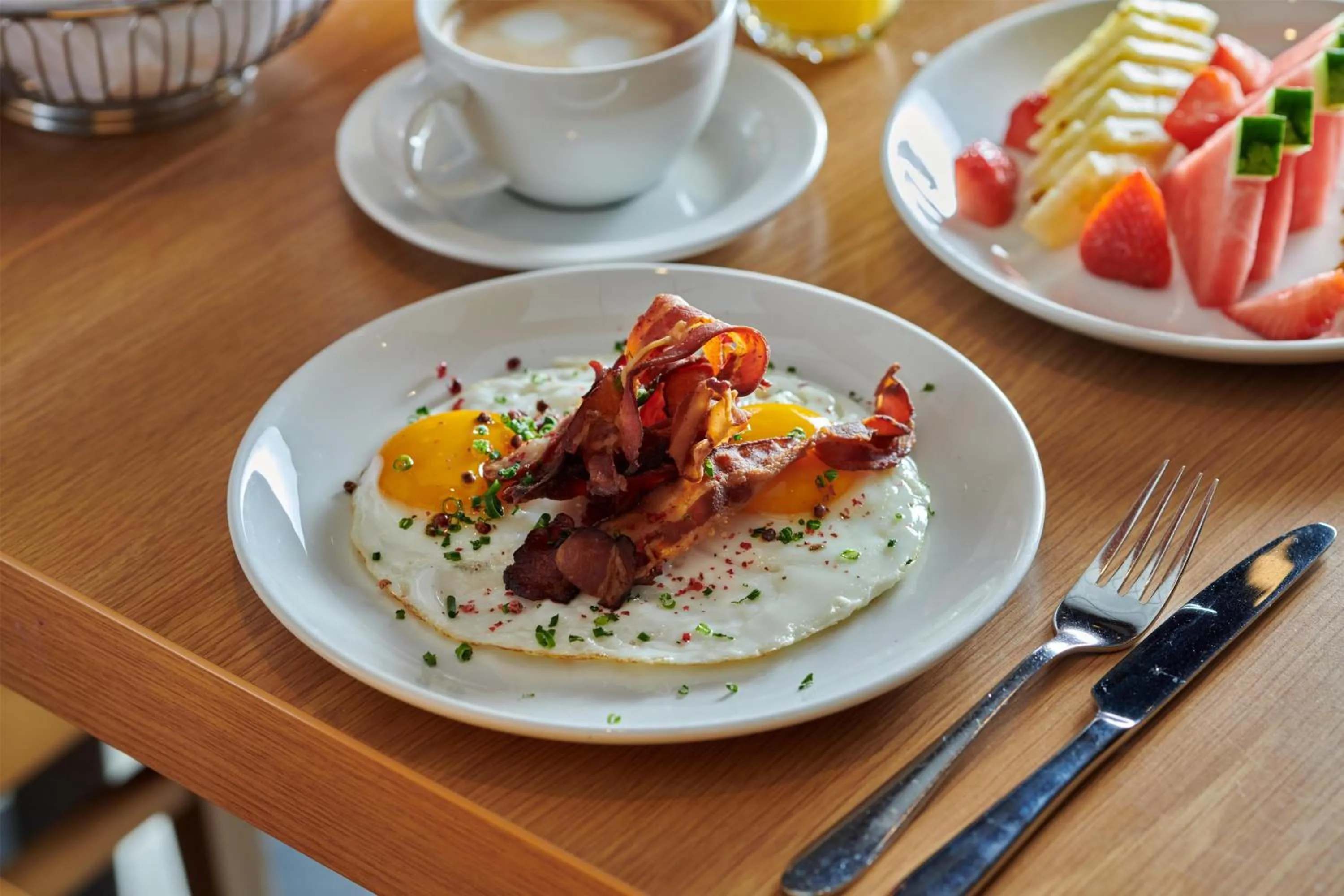 Food and drinks in Radisson Blu Plaza Hotel, Oslo