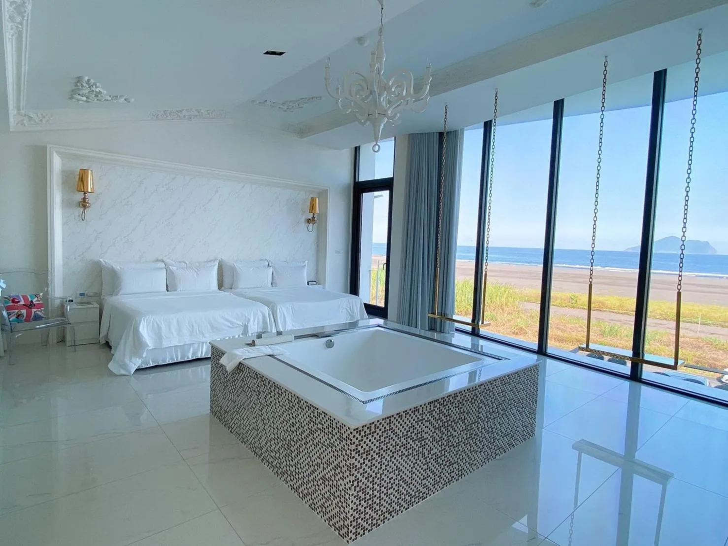 Bedroom, Bed in Play Hotel