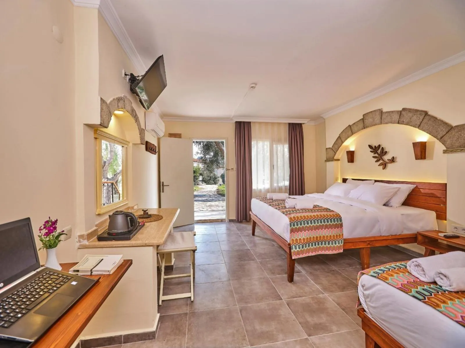 Photo of the whole room in Club Resort Atlantis