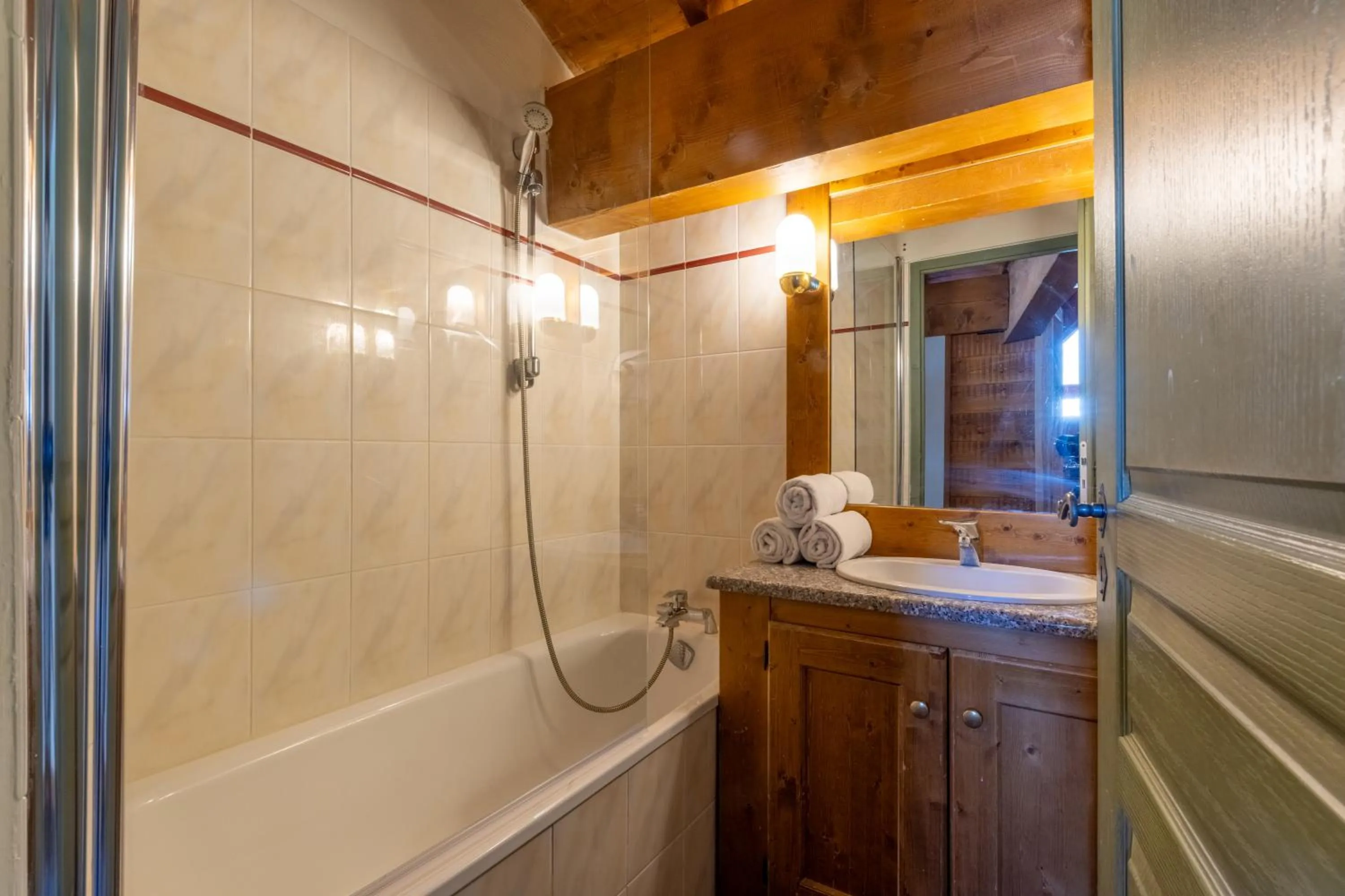 Résidences Village Montana by Les Etincelles